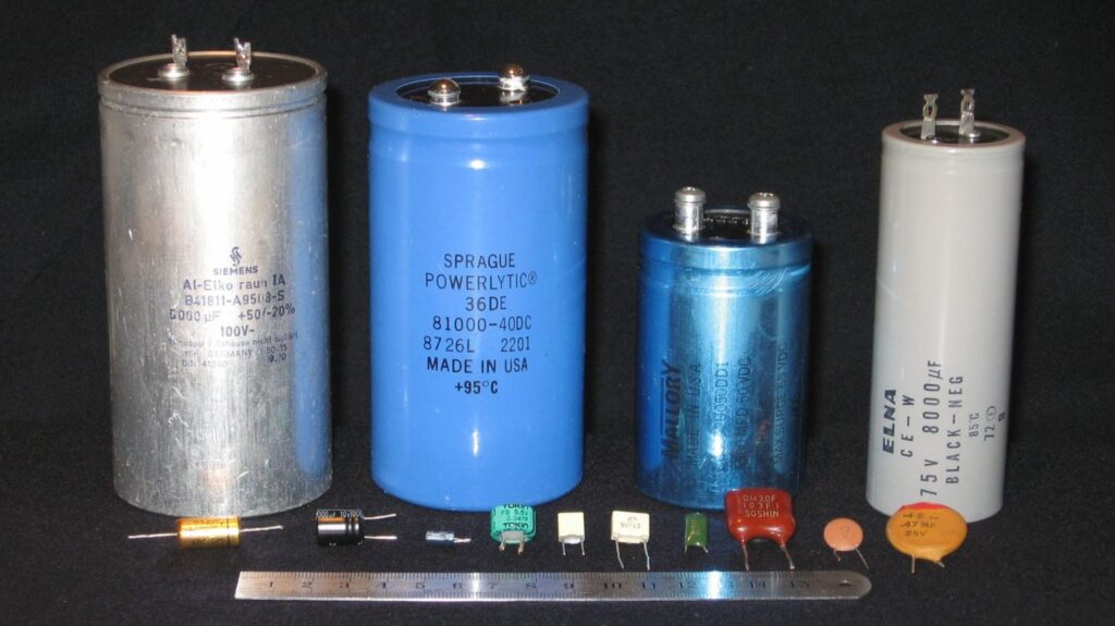 What's The Deal With Capacitors? LiQUiD AUDiO