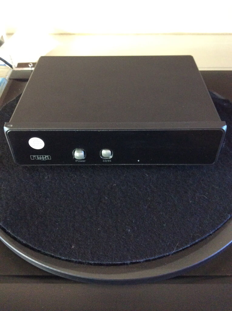 Lovely Rega P5 Belt-Drive Turntable Service 5 Rega P5