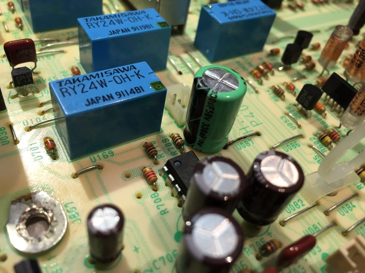 Marantz SC-80 Preamplifier Repair & Restoration 18 IMG 2359