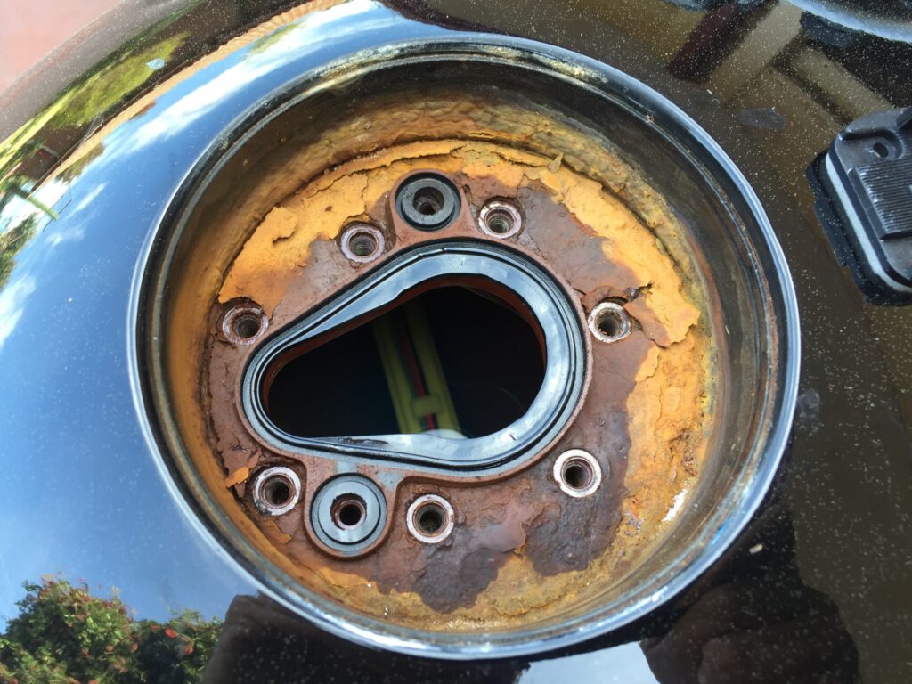 BMW R1200R Motorcycle Problems 4 IMG 3051