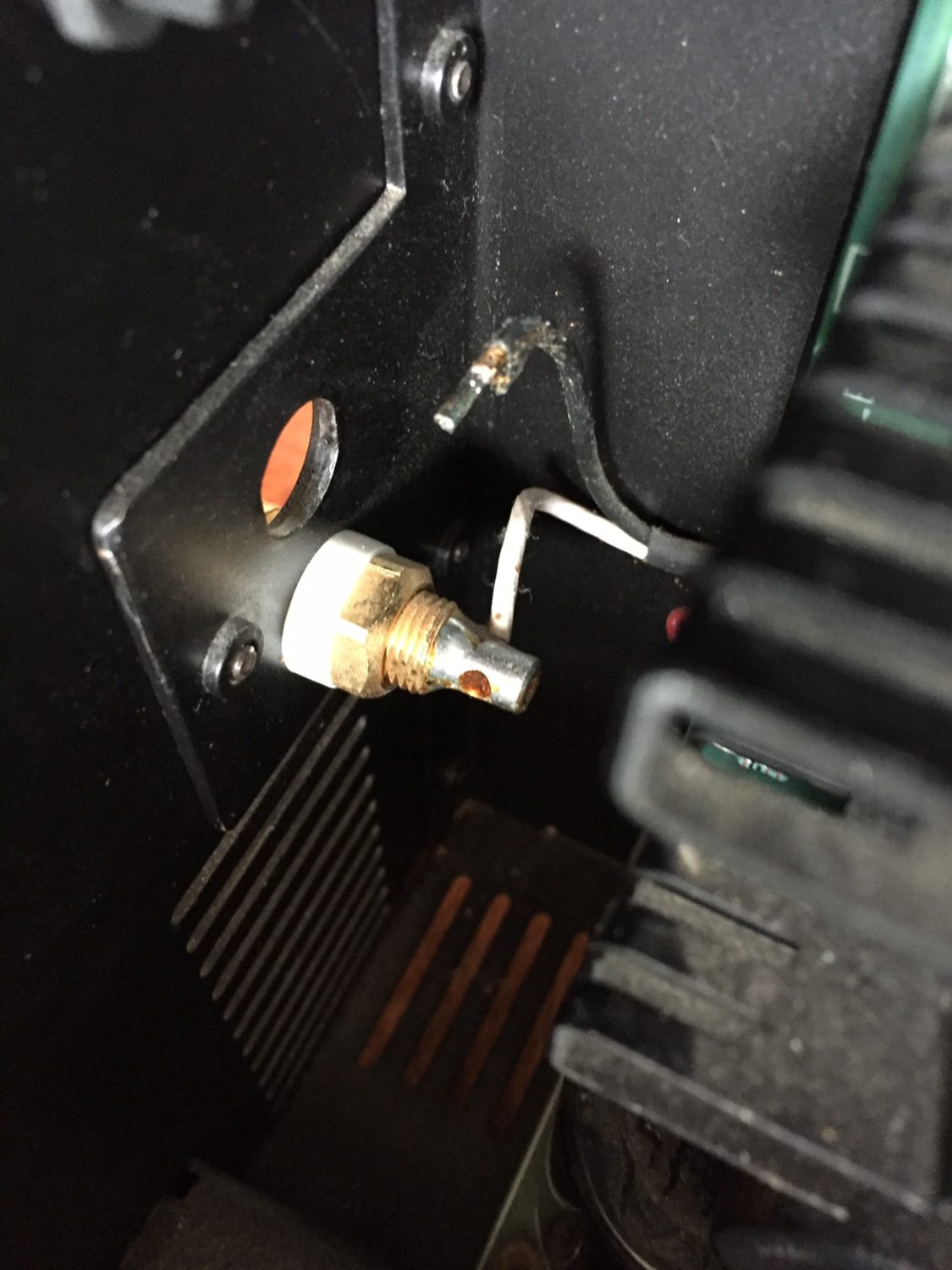 BAT VK-500 MOSFET Power Amplifier Repair 5 BAT VK-500
