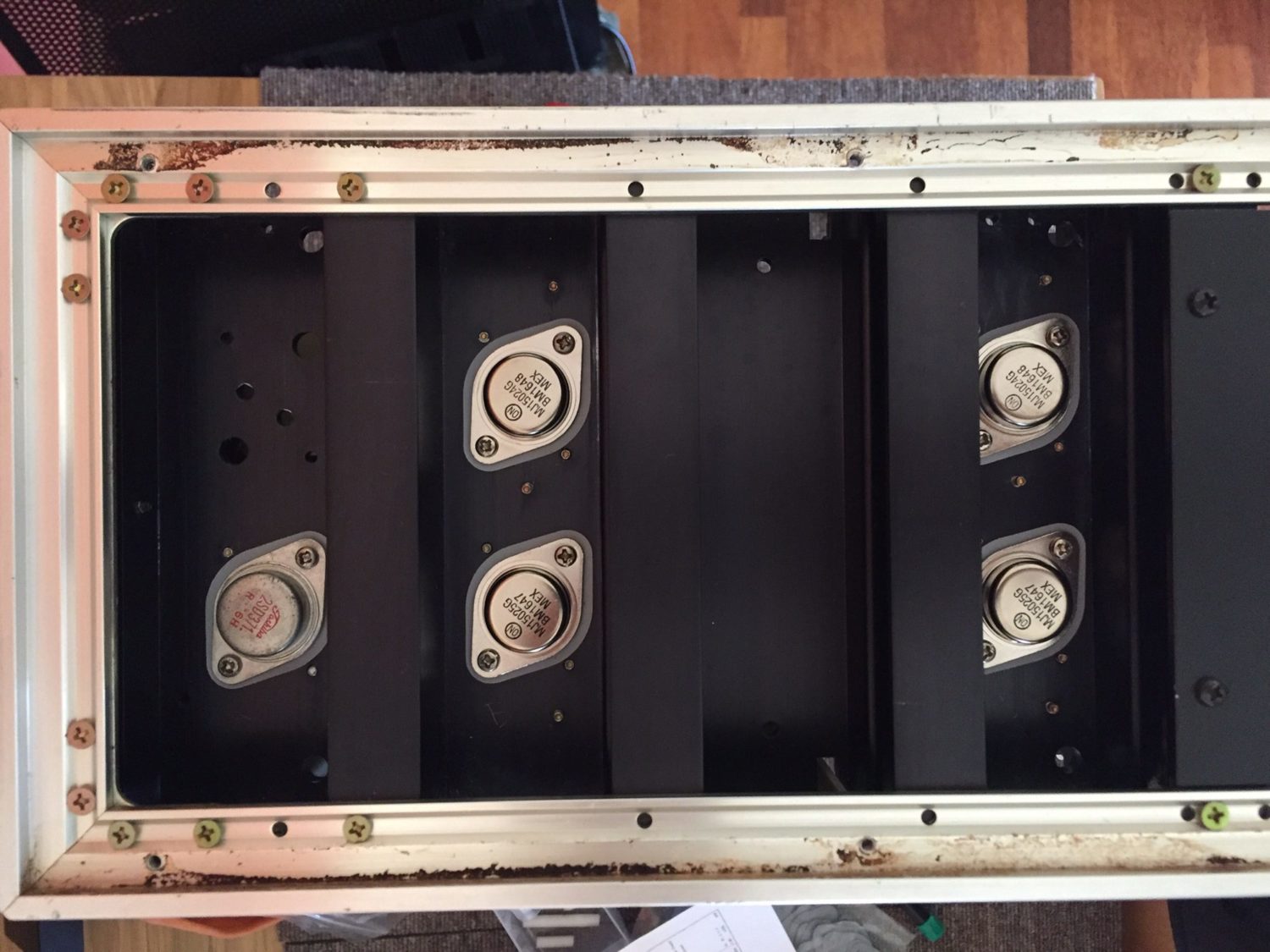 Accuphase M-60 Power Amplifiers Restoration 42 img 5997