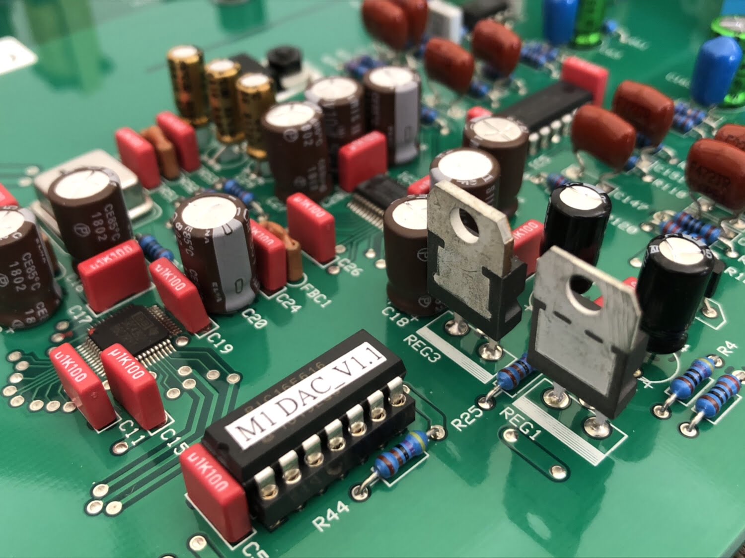 Musical Fidelity M1 DAC Review & Upgrades 12 Musical Fidelity M1 DAC