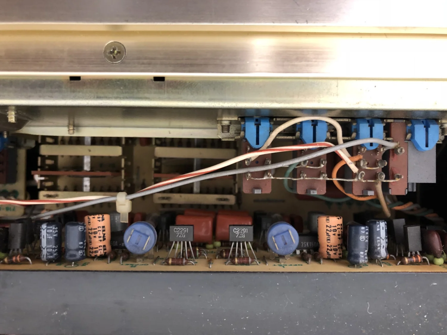 Stunning Accuphase E-303 Amplifier Repair & Overhaul 8 img 0101