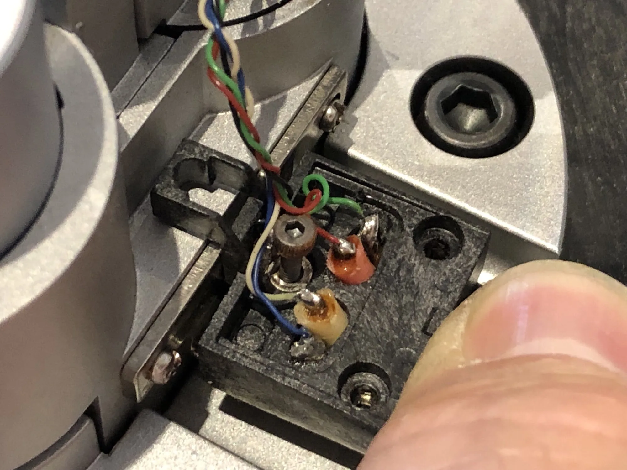 Yamaha GT-2000 Turntable Review & Cable Replacement 6 Yamaha GT-2000 tonearm cable termination