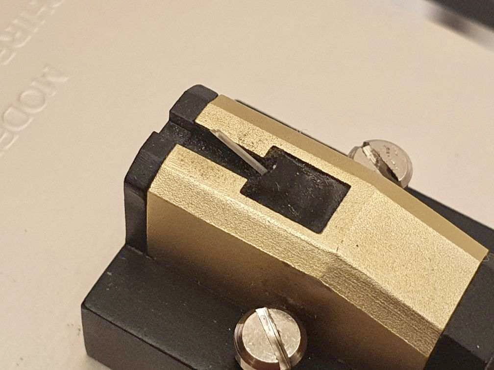 Accuphase AC- 2 moving coil cartridge