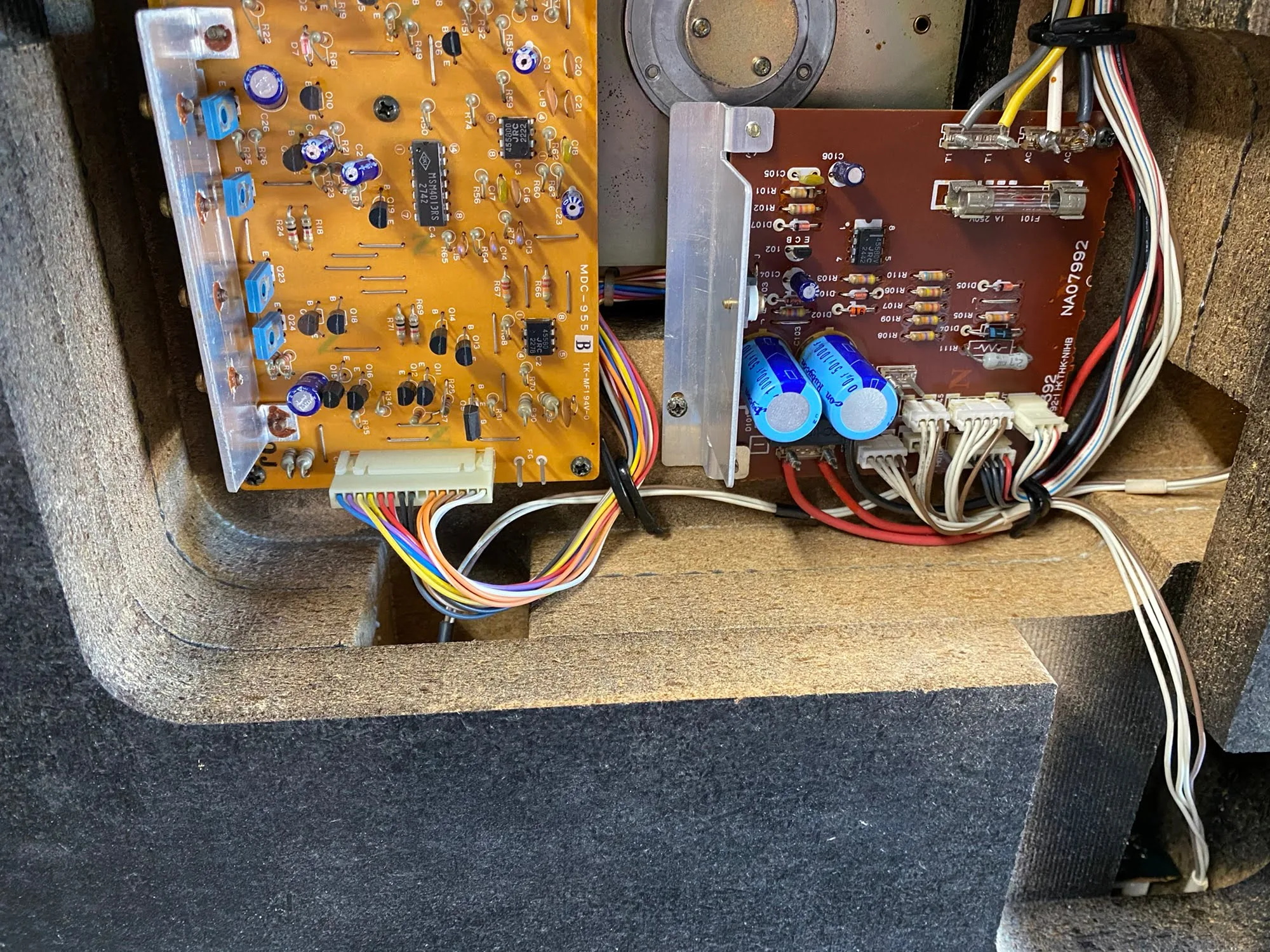 Yamaha GT-2000 Turntable Service 19 Yamaha GT-2000