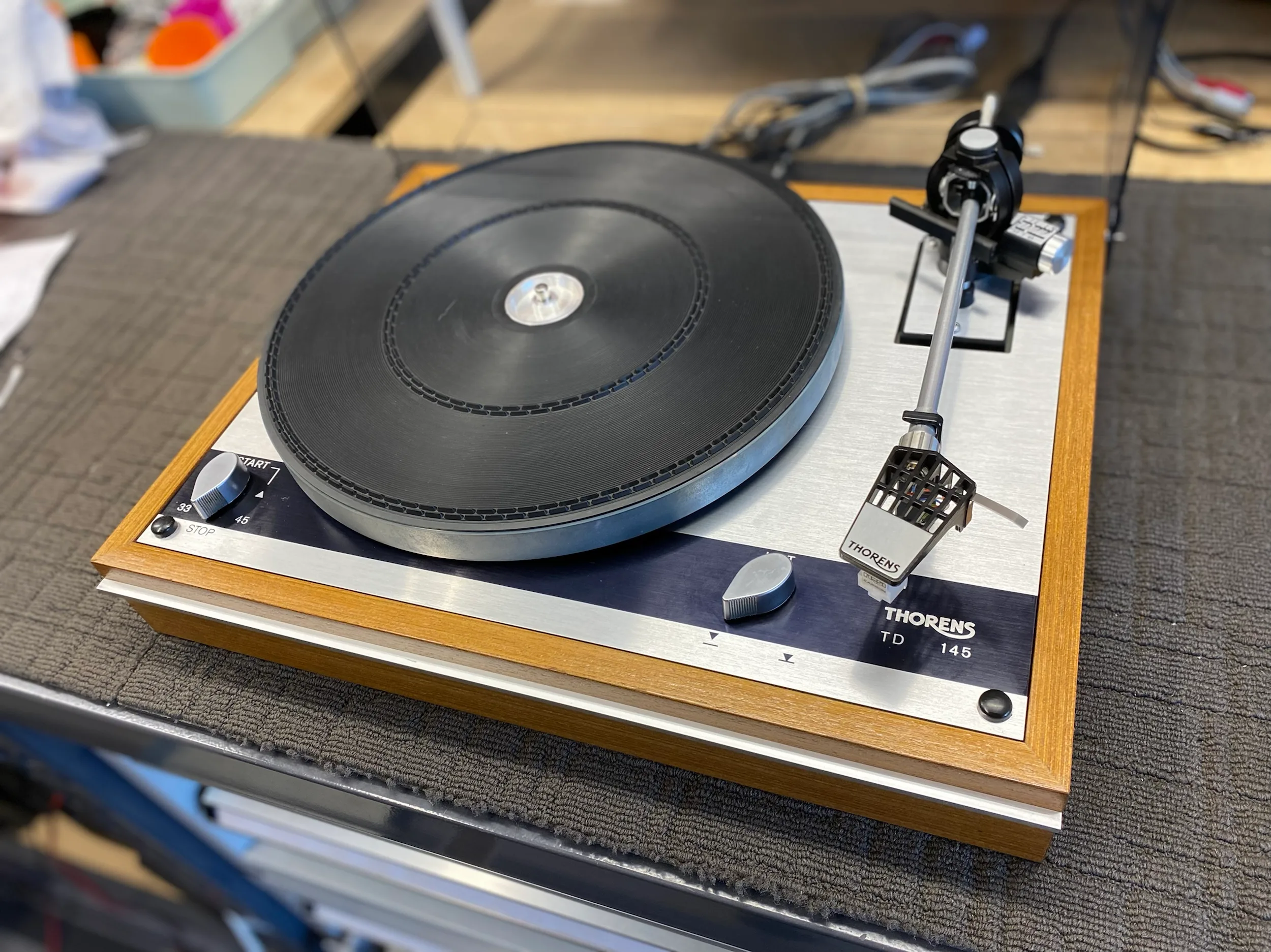 Thorens TD-145
