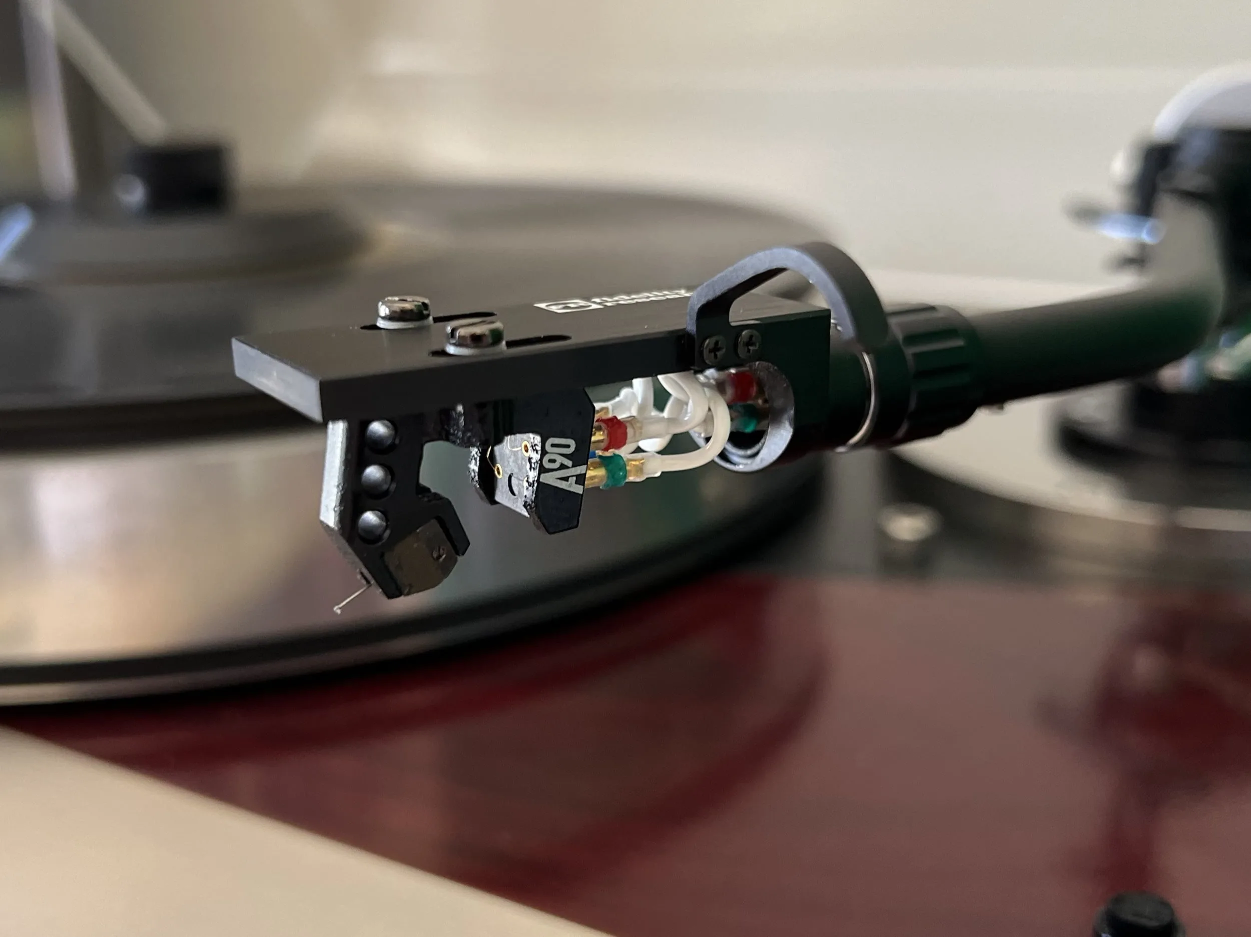 Luxman PD-350 & Ortofon MC-A90 Playing New Vinyl! 5 Ortofon MC-A90