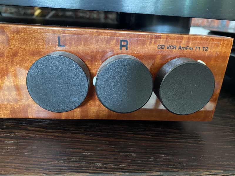 The Redgum RGi120 Integrated Amplifier - Australian Quality..? 5 Redgum RGi120 dual vol