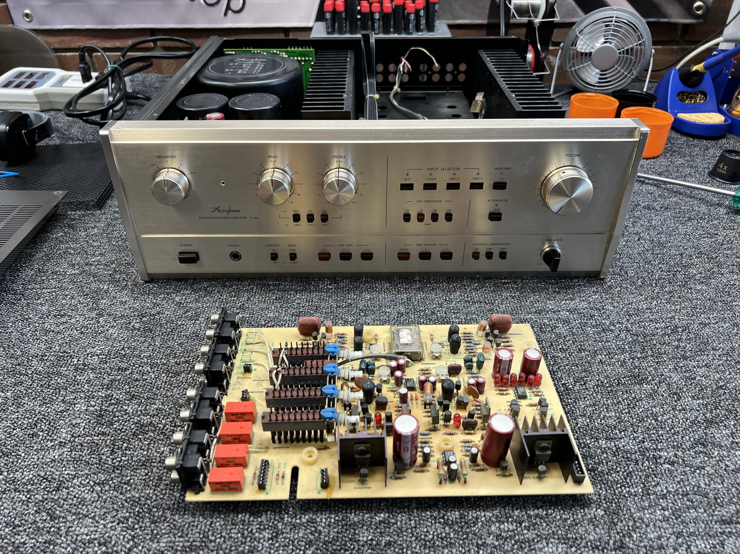 Workshop Archive 23 Accuphase E-301