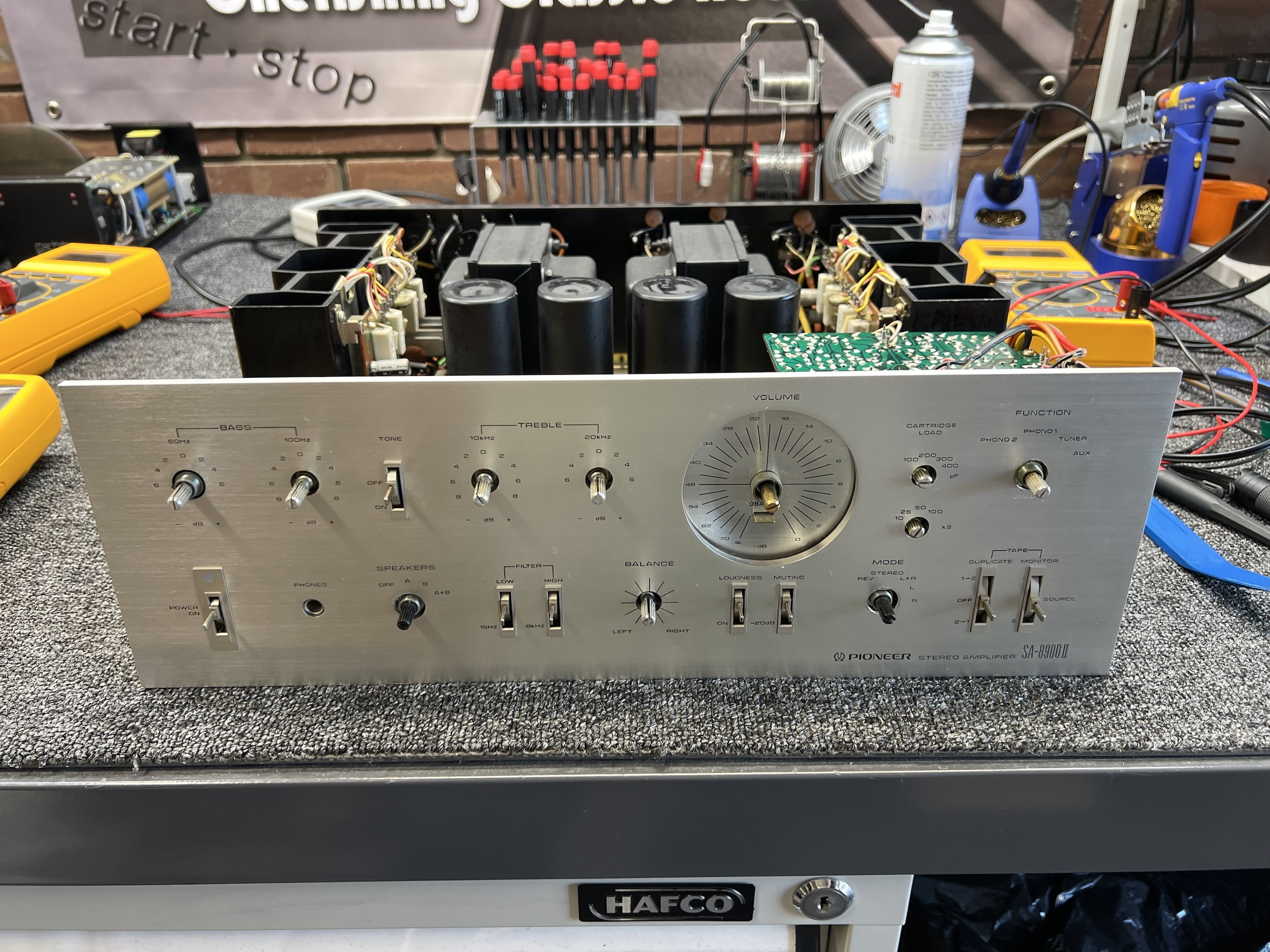 Stunning Pioneer SA-8900II Amplifier Repair & Review 11 Pioneer SA-8900