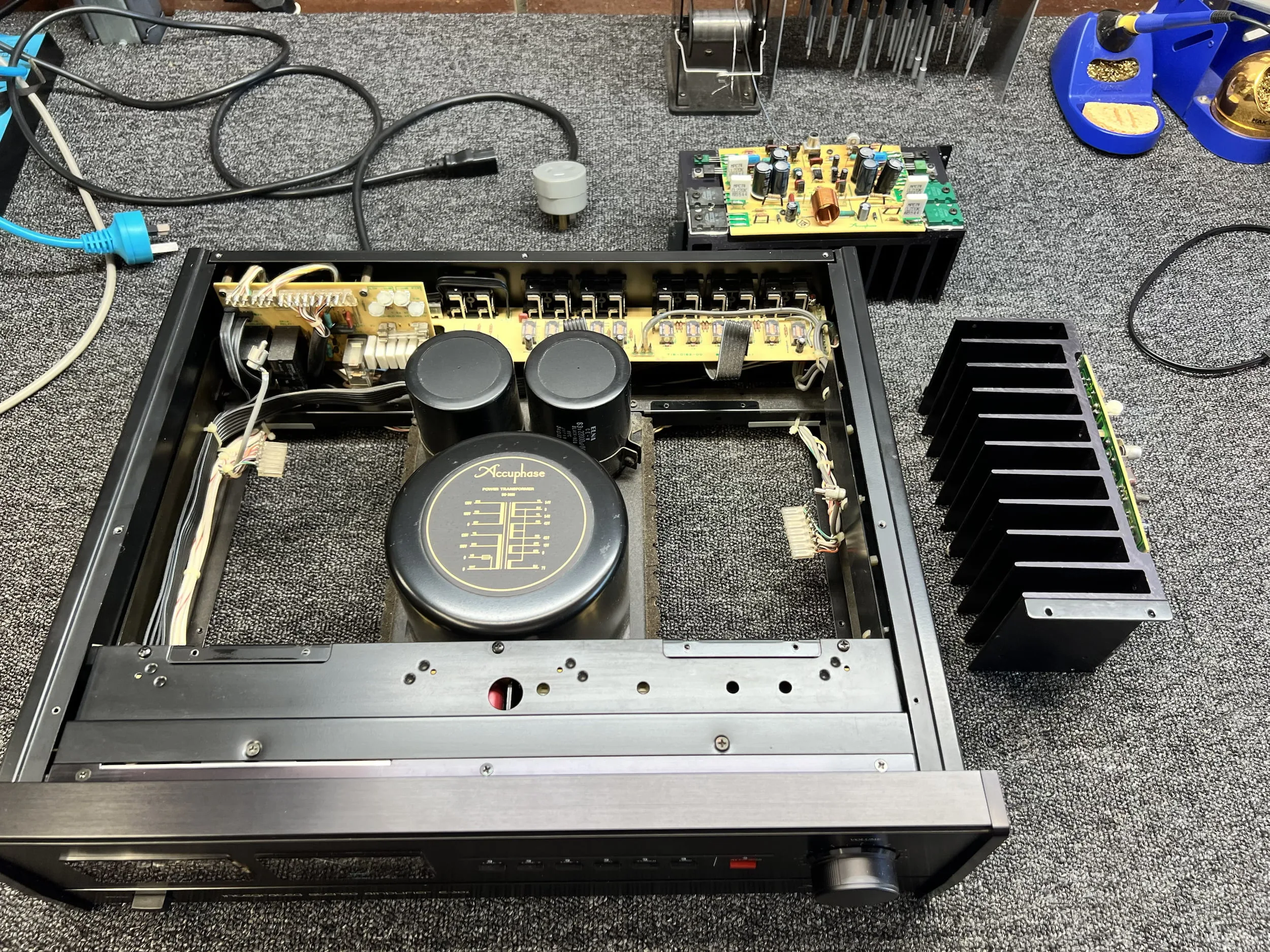 Accuphase E-302 Amplifier Repair & Overhaul 8 Accuphase E-302