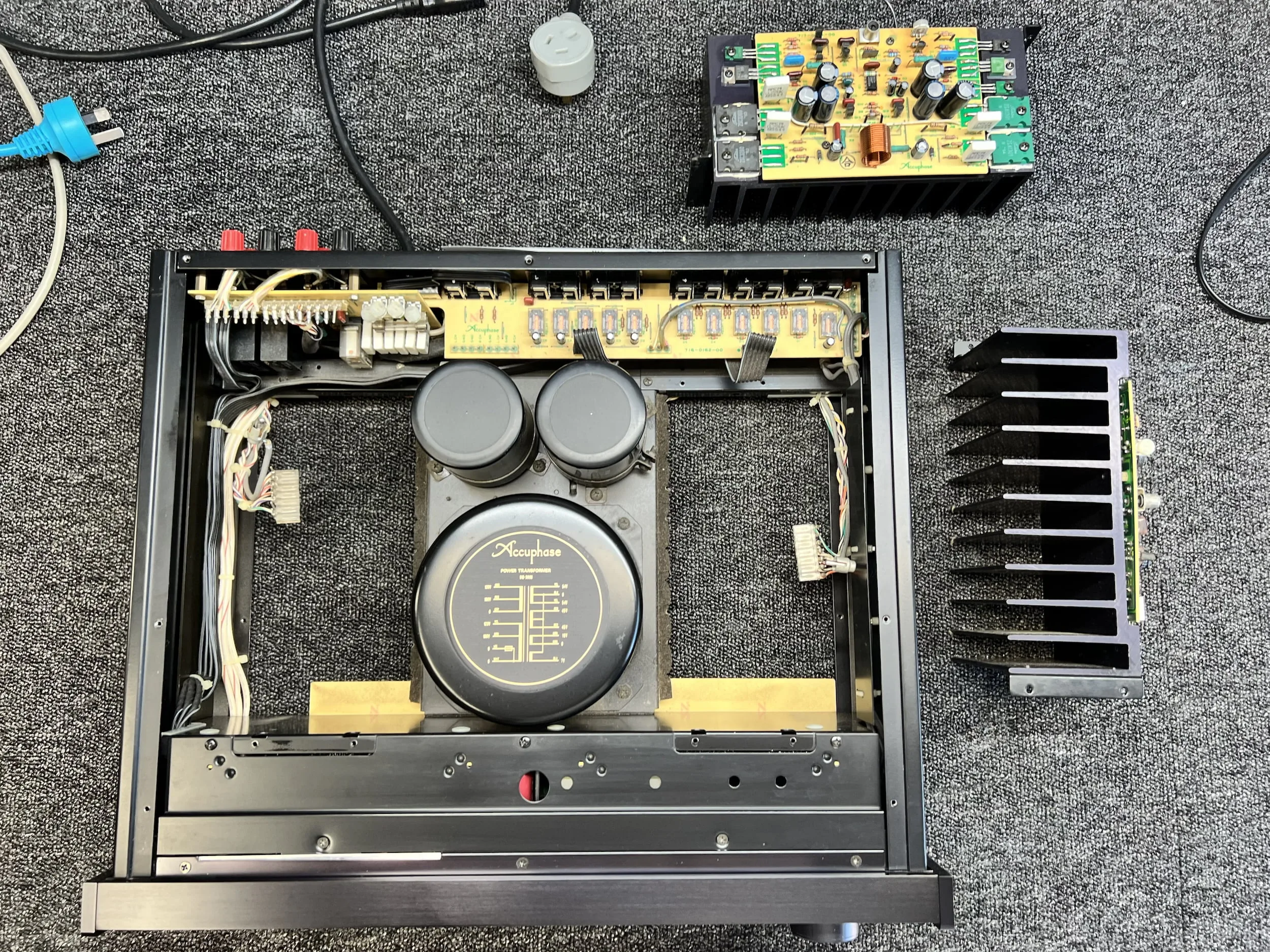 Accuphase E-302 Amplifier Repair & Overhaul 9 Accuphase E-302
