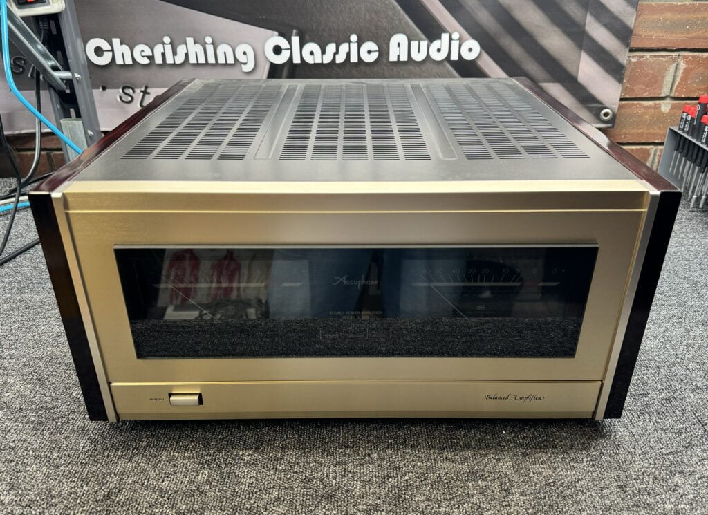 Accuphase P-800