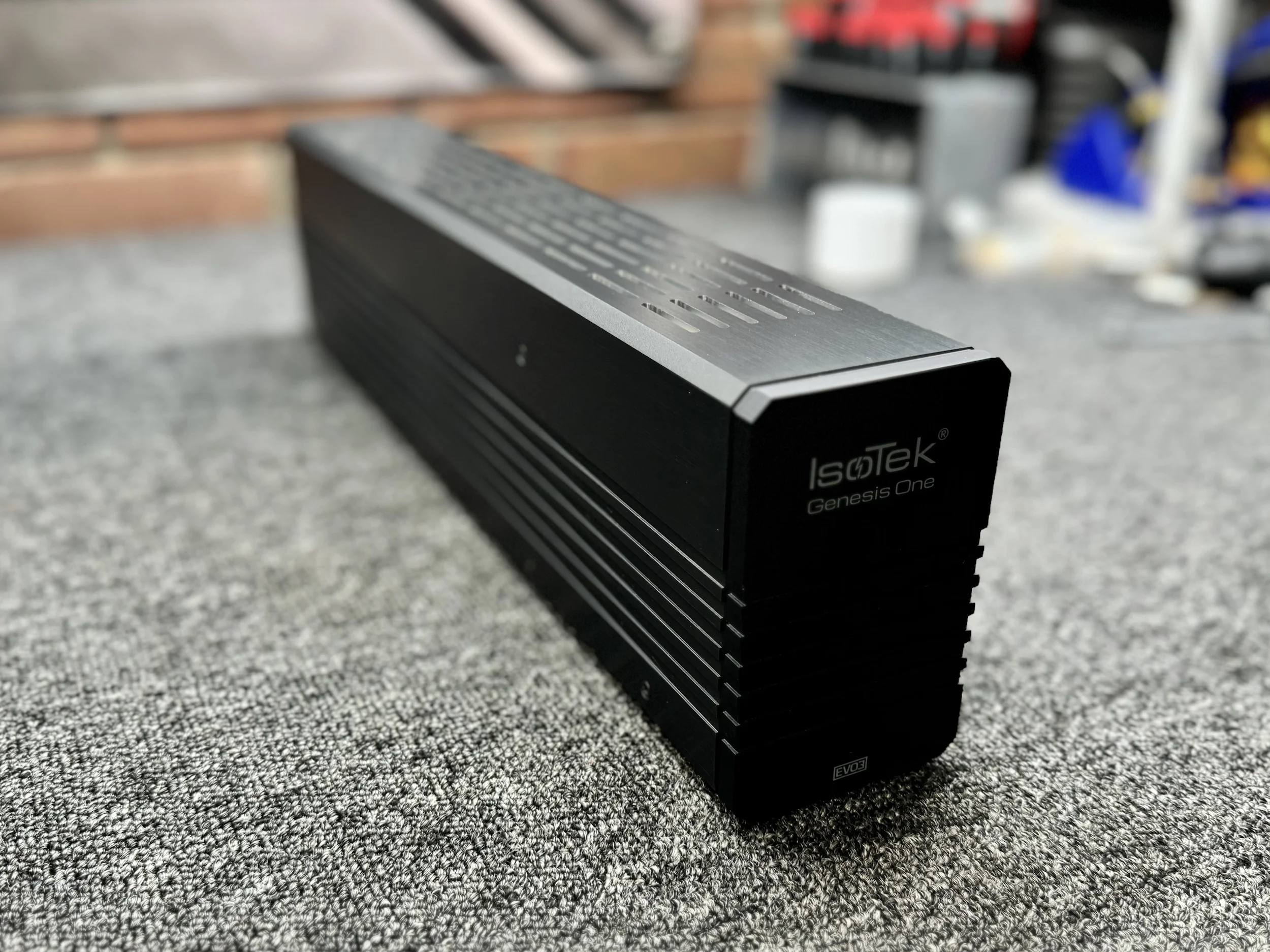 Store 5 IsoTek EVO3 Genesis One