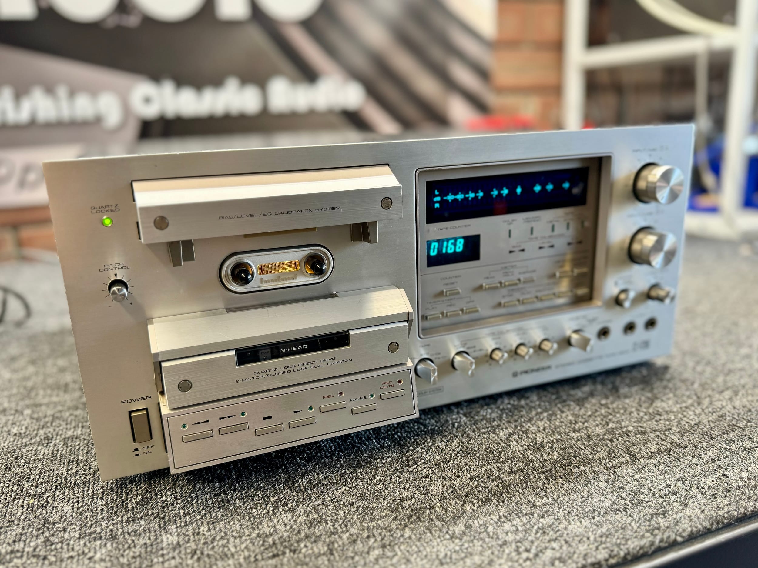 Pioneer CT-F1250 professional cassette deck restoration