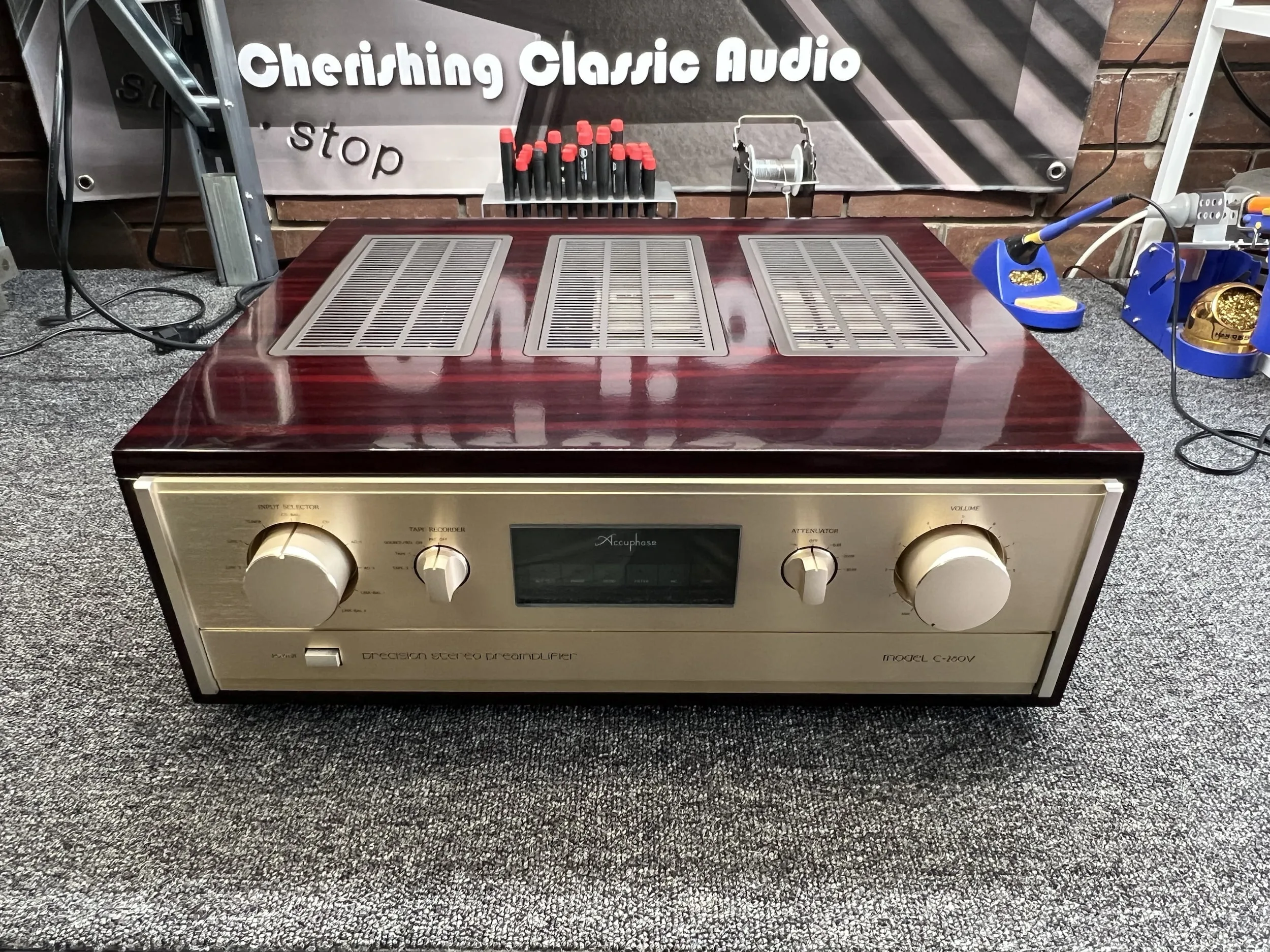Accuphase C-280V