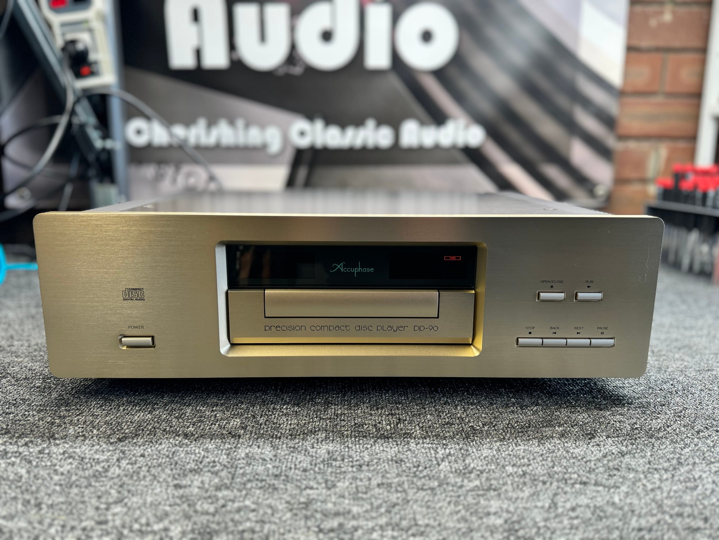 Accuphase DP-90