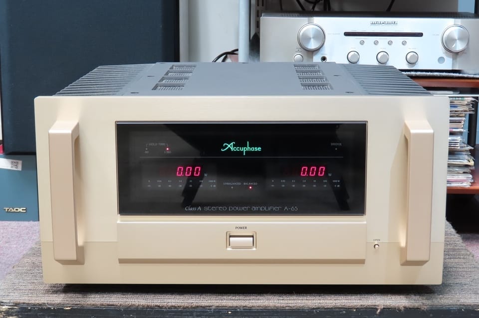 Accuphase A-65