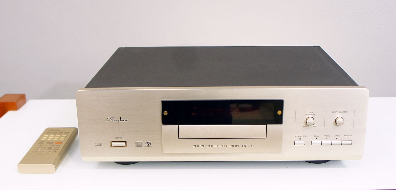 Accuphase DP-77