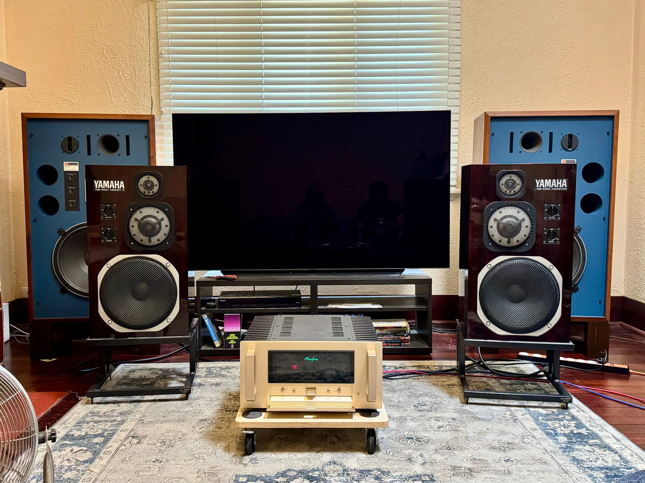 JBL 4344
Accuphase A-65
Yamaha NS-1000