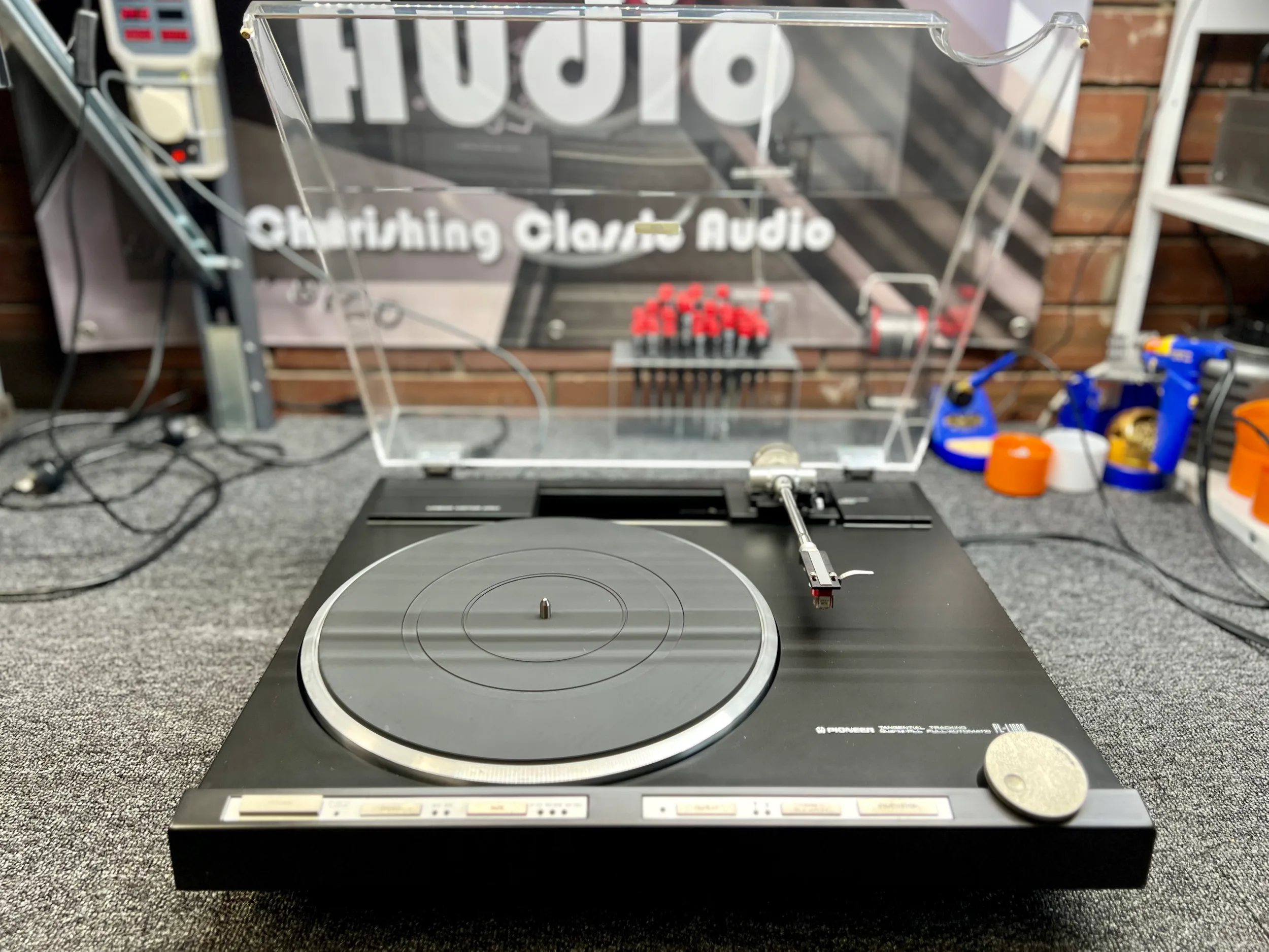 Beautiful Pioneer PL-L1000 Linear Tracking Turntable Repair & Review 20 Pioneer PL-L1000