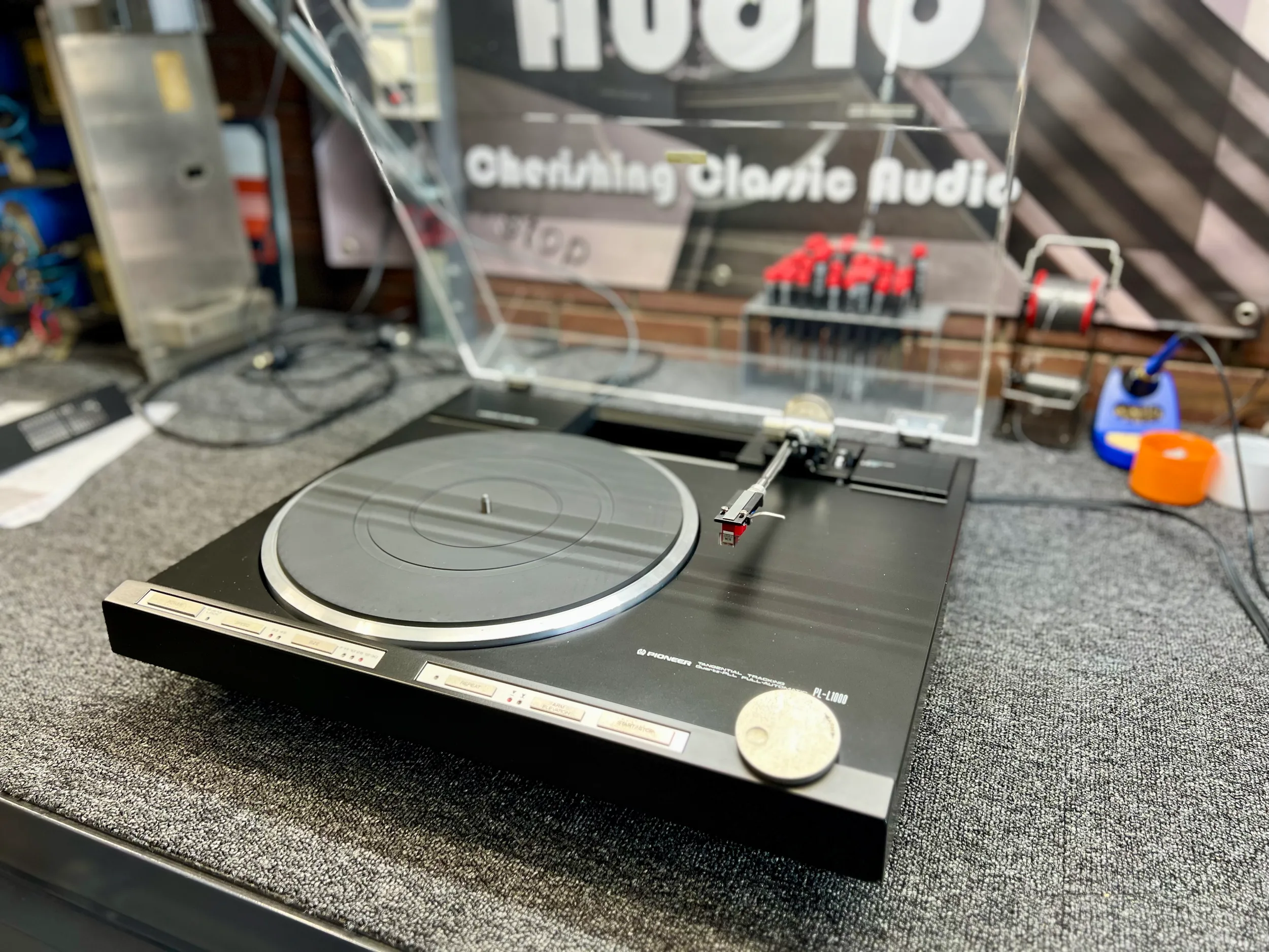 Beautiful Pioneer PL-L1000 Linear Tracking Turntable Repair & Review 21 Pioneer PL-L1000
