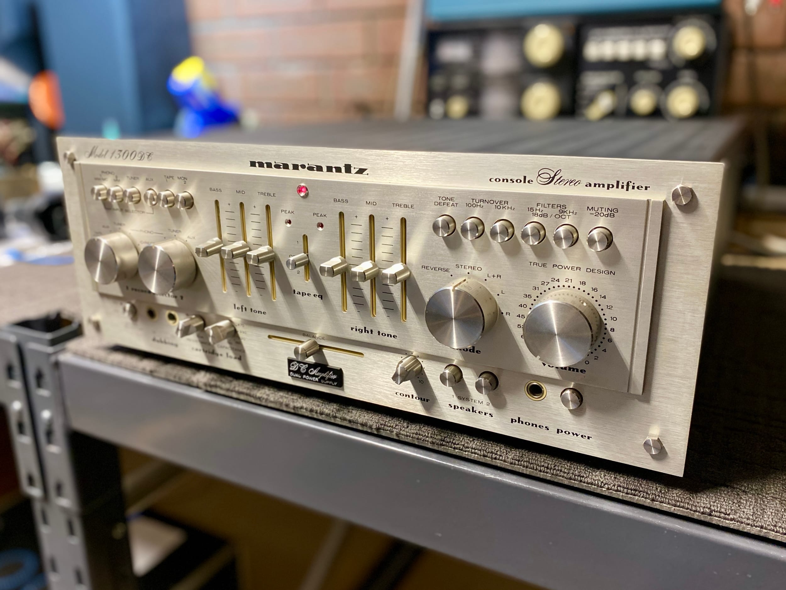 Baby Amplifiers: Marantz 1030 6 Marantz 1300DC