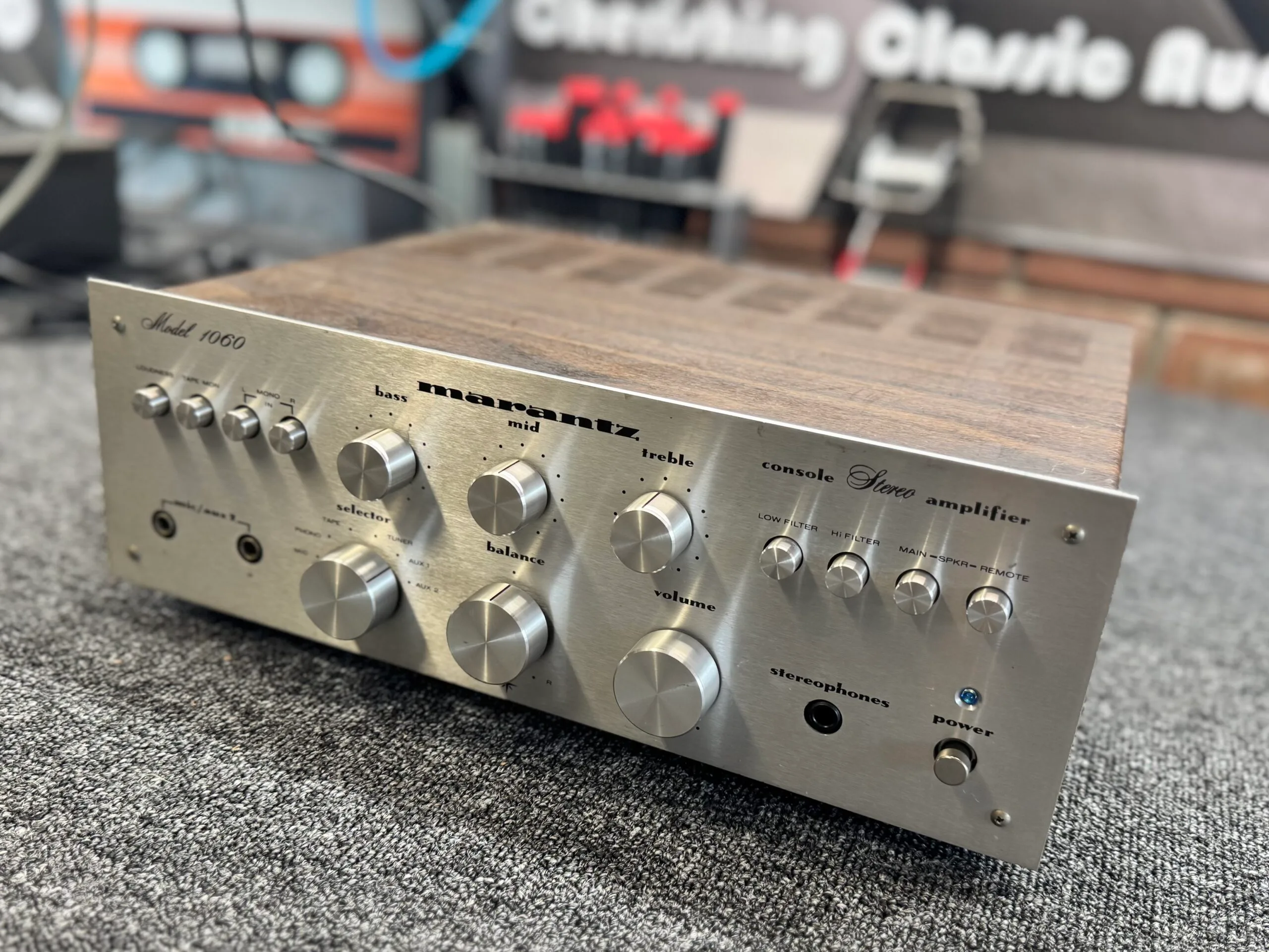 Baby Amplifiers: Marantz 1030 5 Marantz 1060