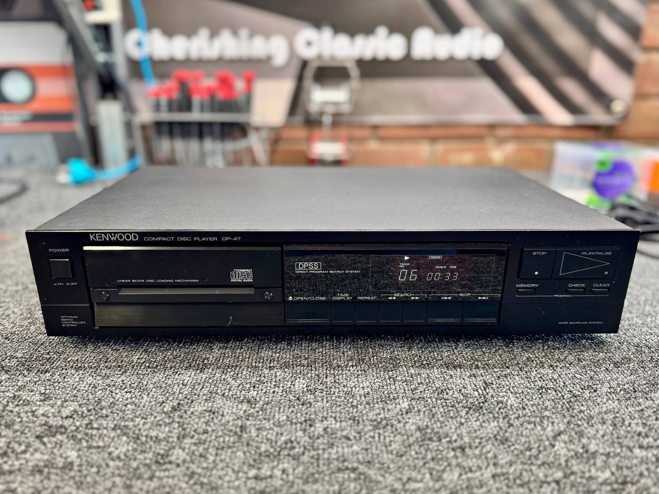 Store 8 Kenwood DP-47