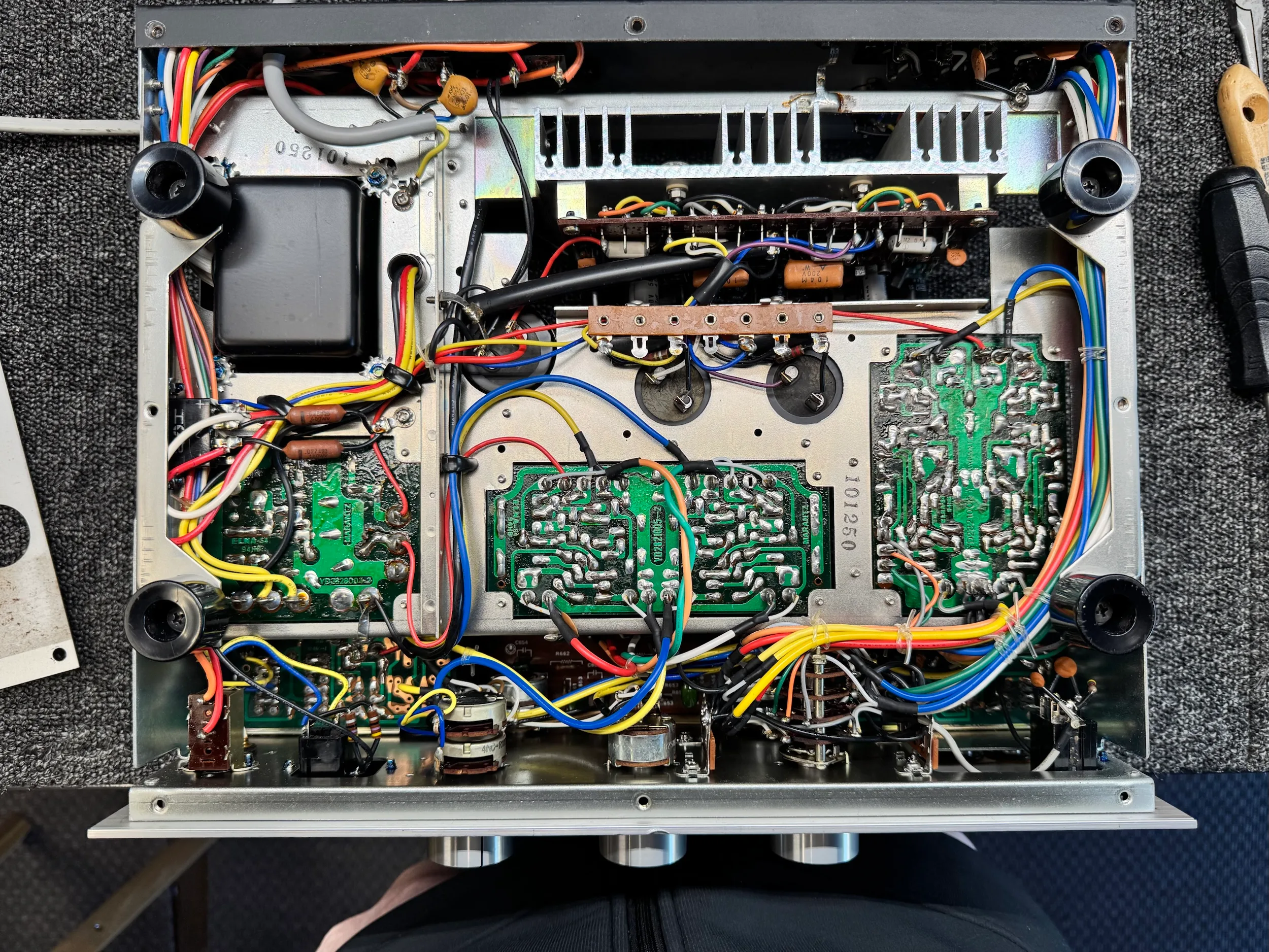 Baby Amplifiers: Marantz 1030 8 Marantz 1030