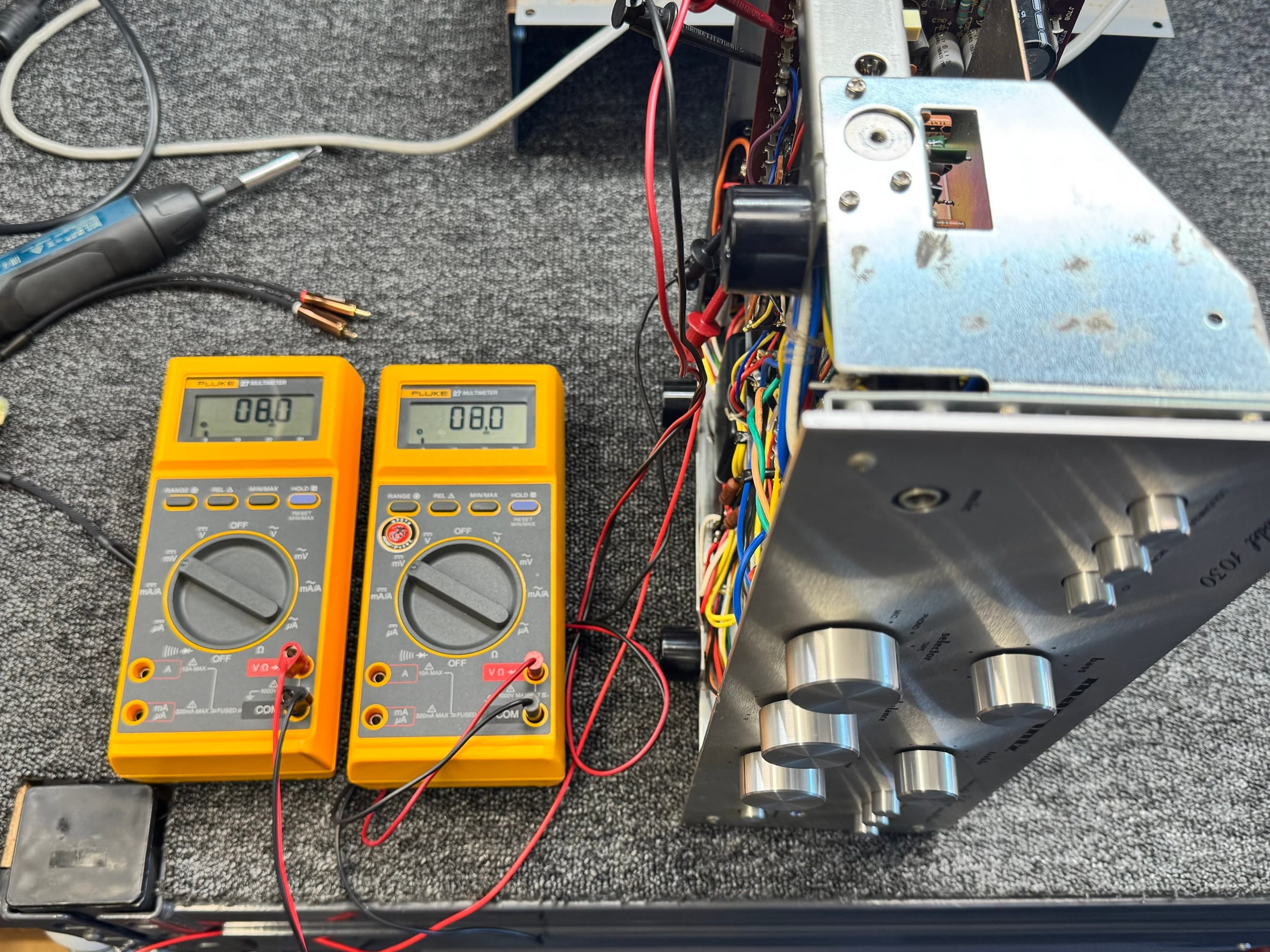 Baby Amplifiers: Marantz 1030 11 Marantz 1030