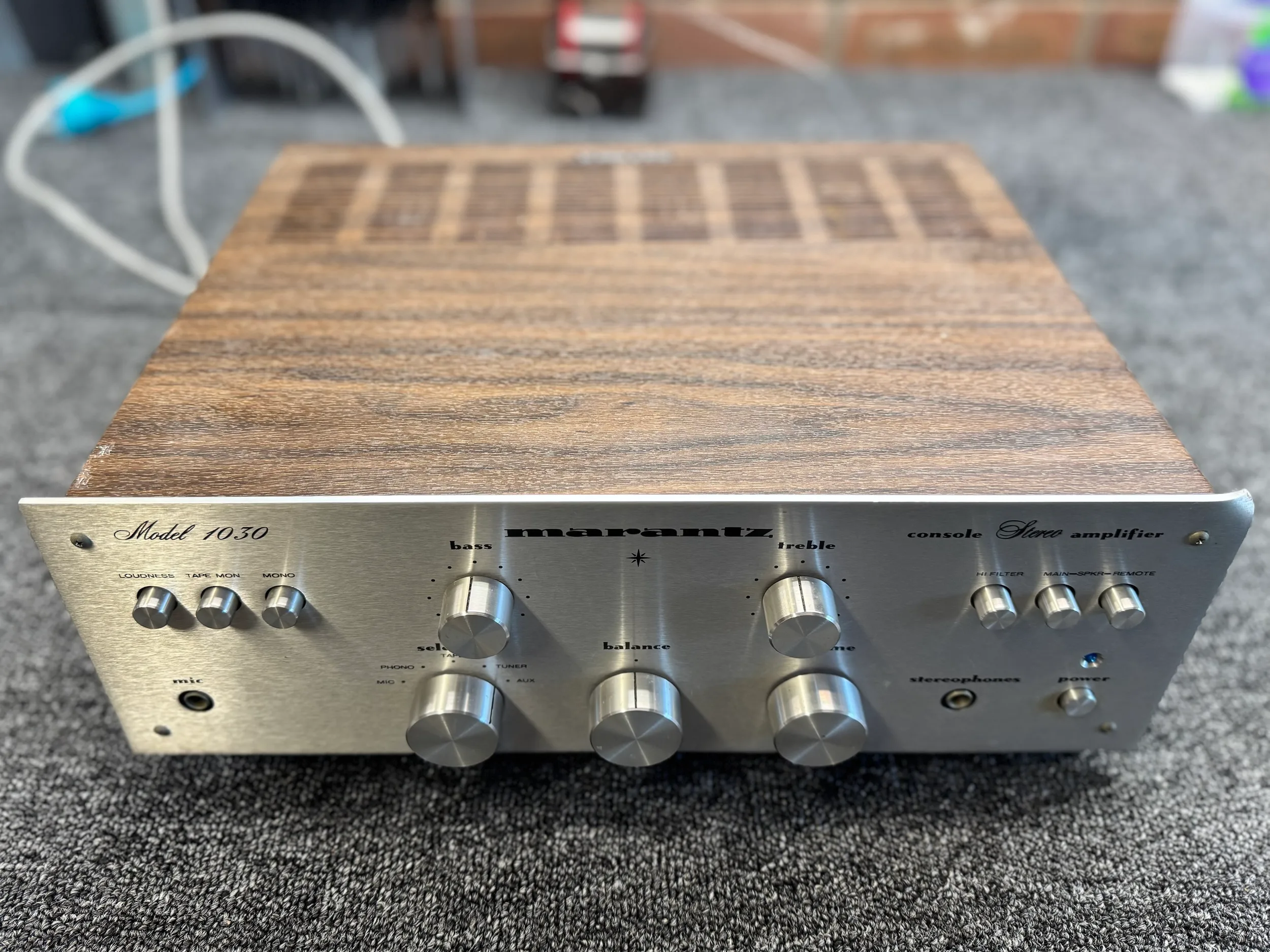 アンプ Marantz Model1030 Integrated Amplifier Marantz Model 1030 // Solid State Integrated Amplifier – AURAL HiFi
