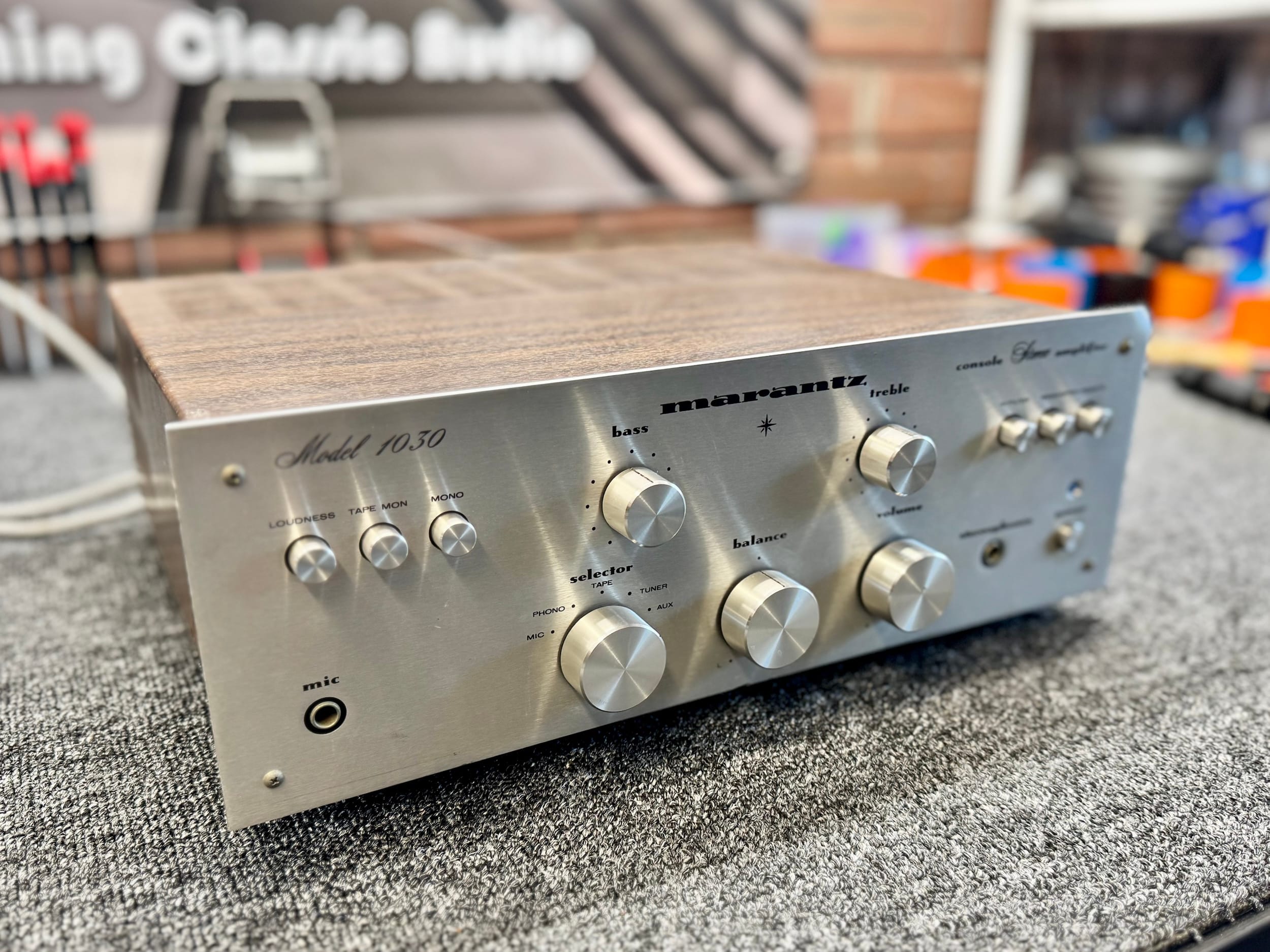 Baby Amplifiers: Kenwood KA-4002A 3 Marantz 1030
