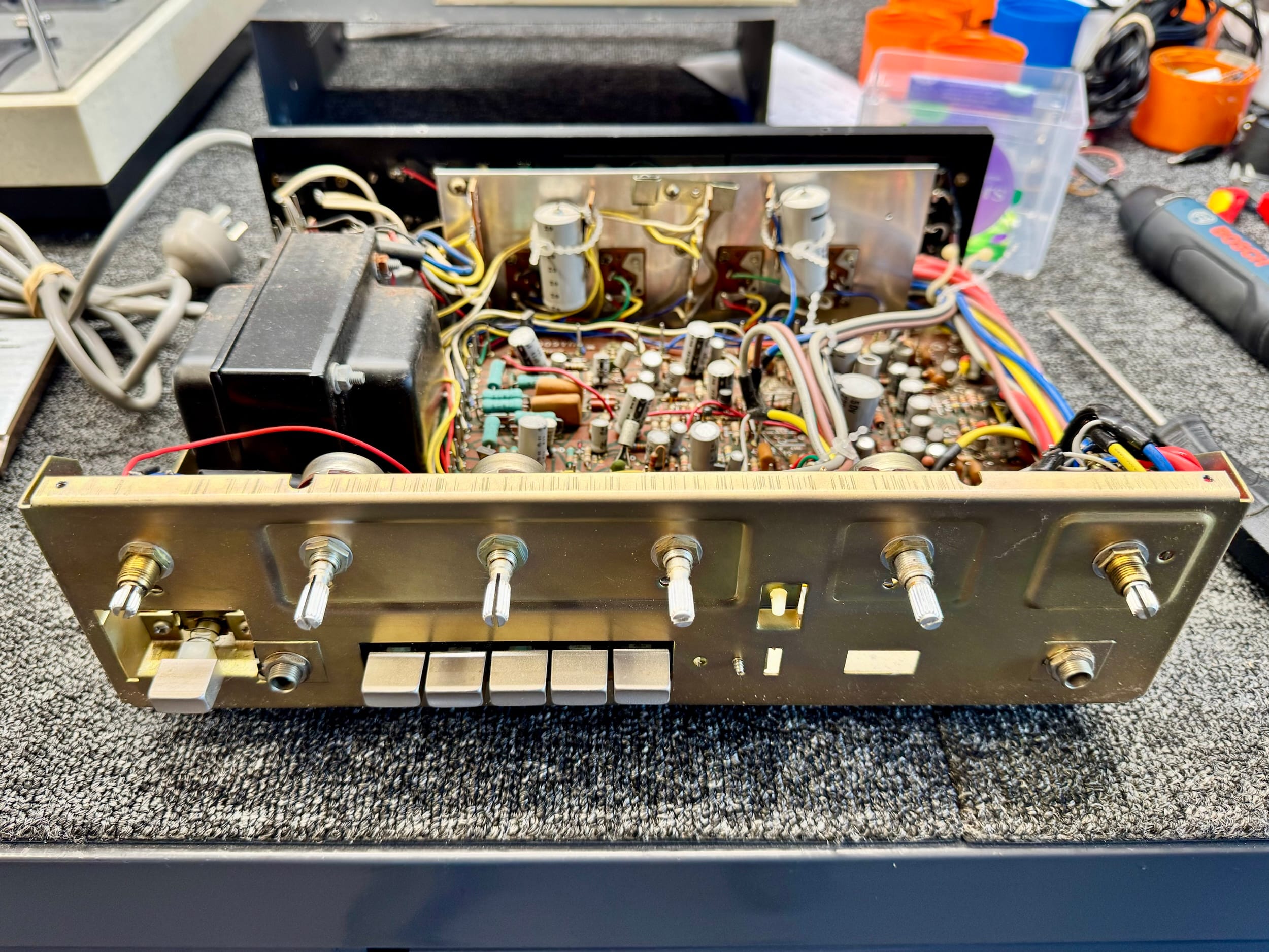 Baby Amplifiers: Kenwood KA-4002A 10 Kenwood KA-4002A