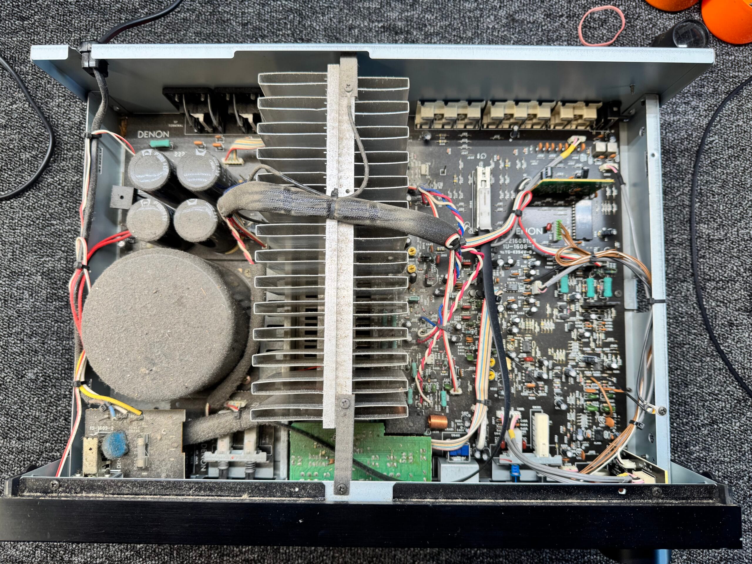 Store 4 Denon PMA-720