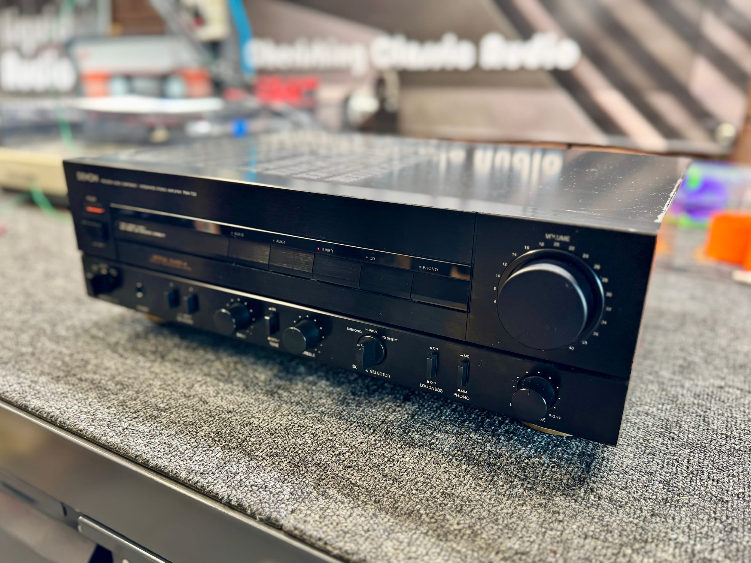 Store 7 Denon PMA-720