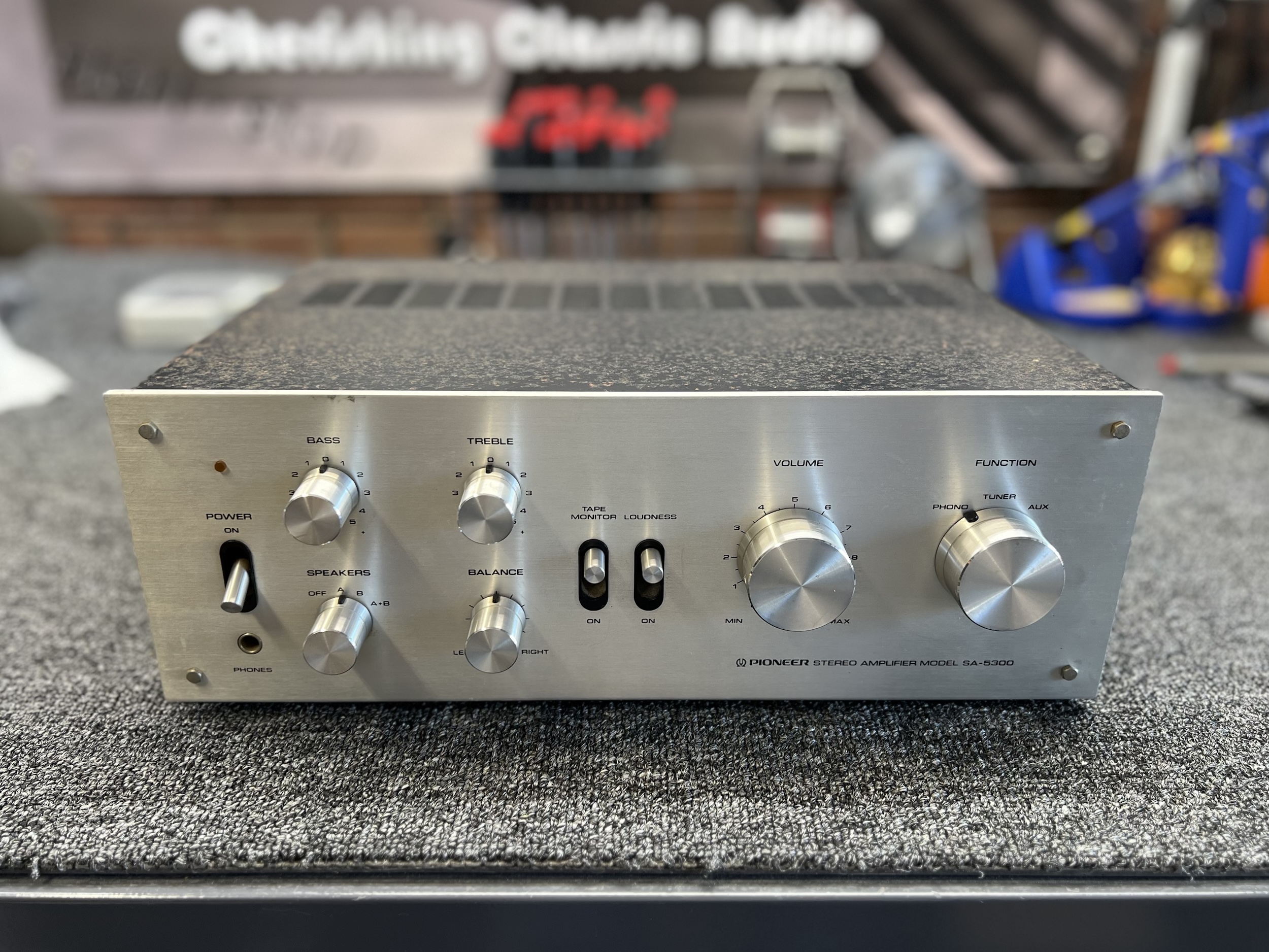 Baby Amplifiers: Sansui AU-101 5 Pioneer SA-5300