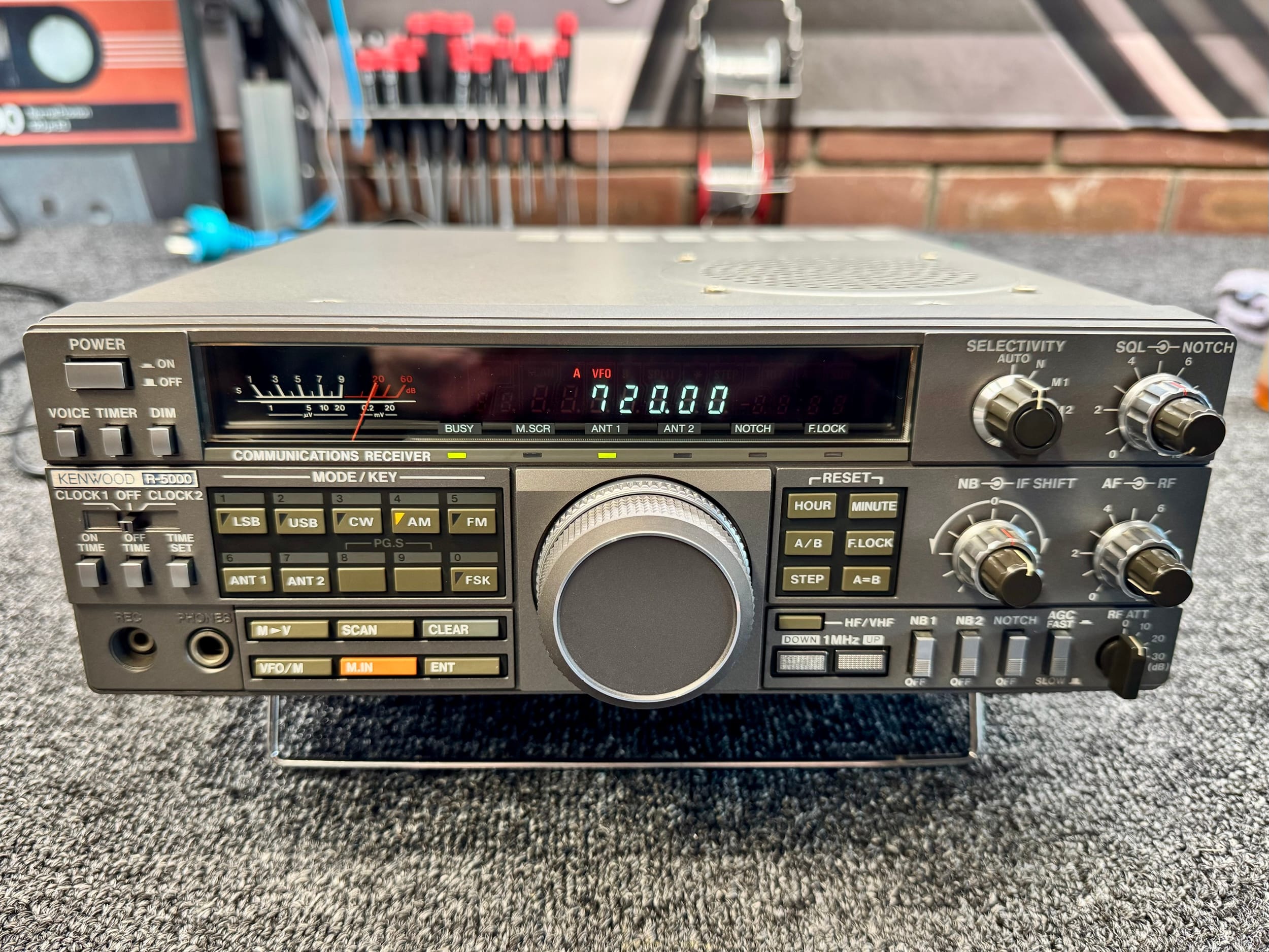 Amazing Kenwood R-5000 Shortwave Receiver! 15 Kenwood R-5000