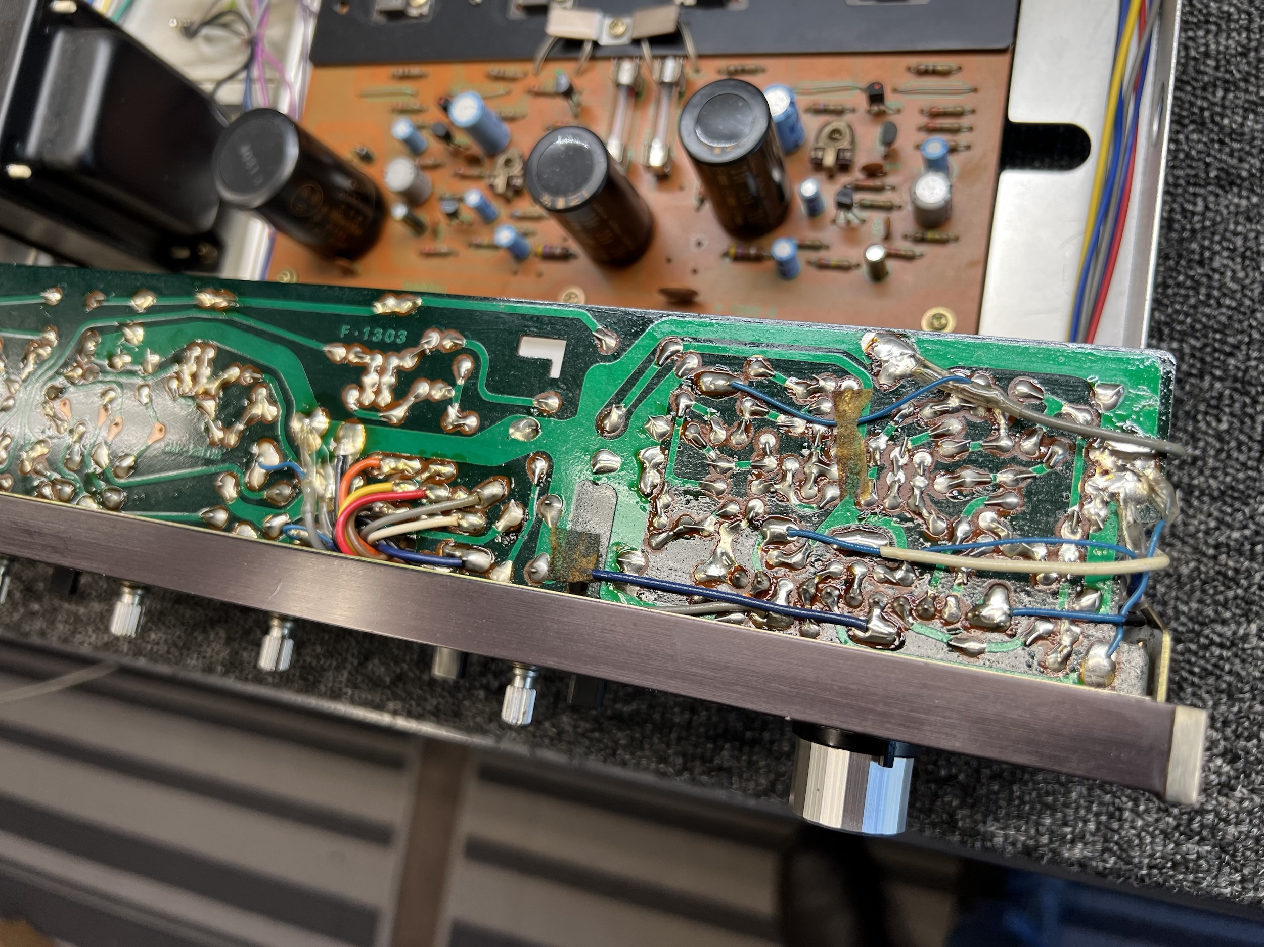 Baby Amplifiers: Sansui AU-101 11 Sansui AU-101