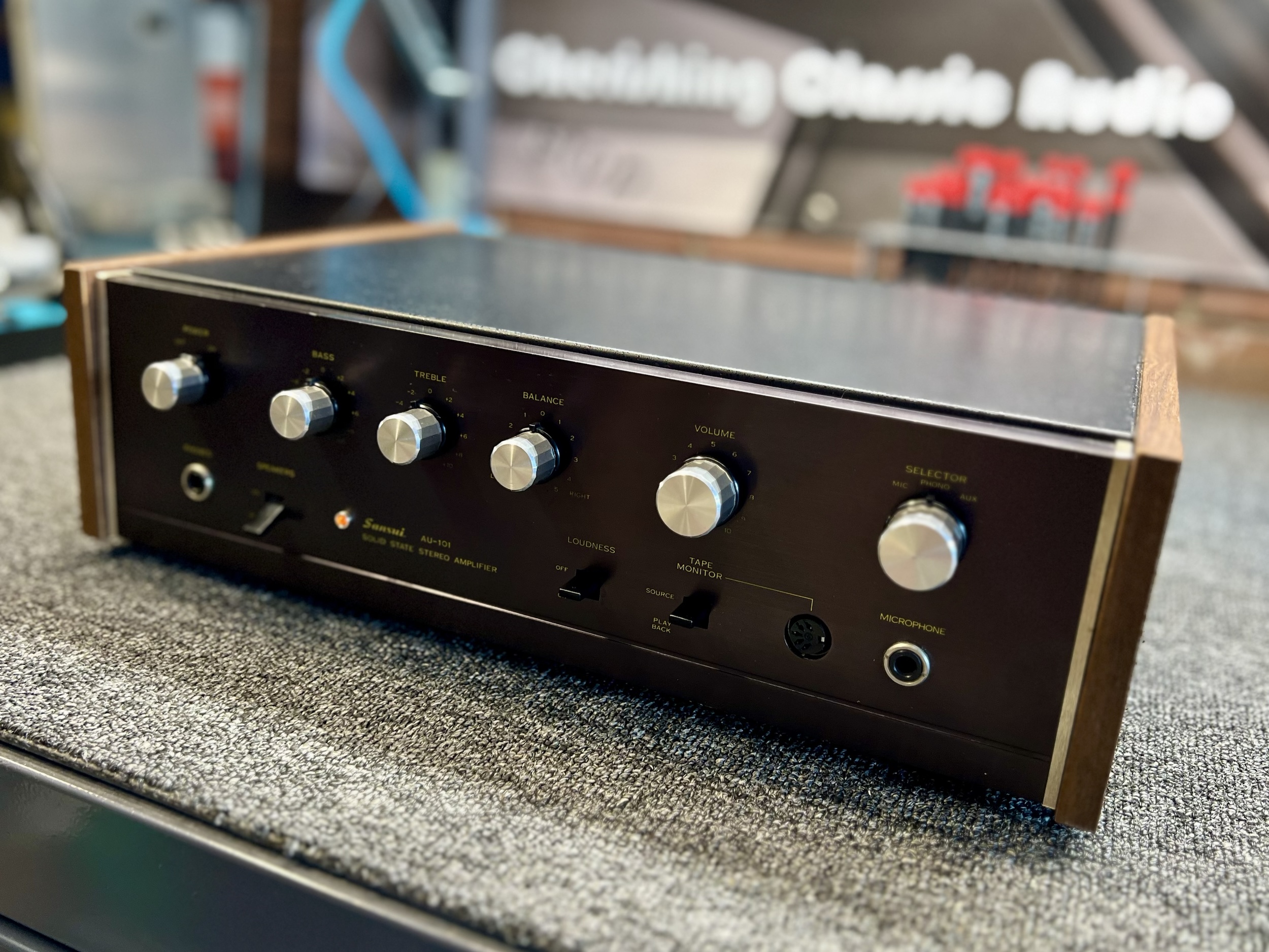 Baby Amplifiers: Sansui AU-101 14 Sansui AU-101