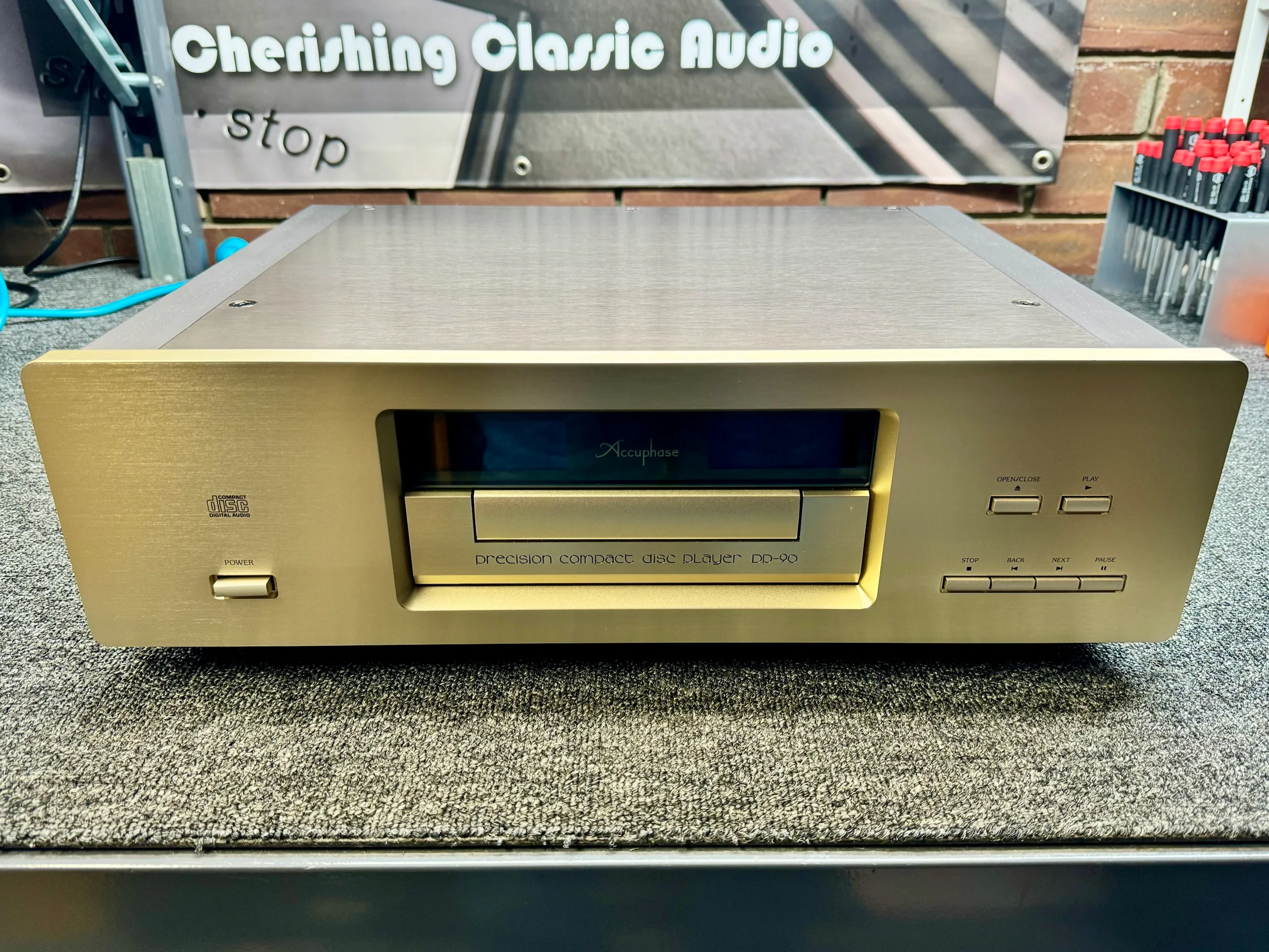 Accuphase DP-90