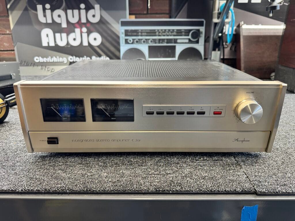 Accuphase E-302