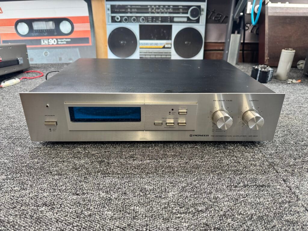 Pioneer SR-303