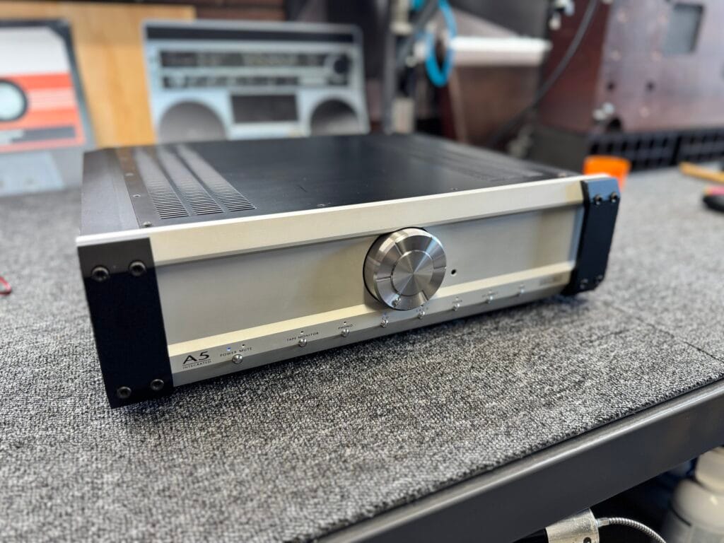 Musical Fidelity A5 Integrated Amplifier Repair 1 img 7281
