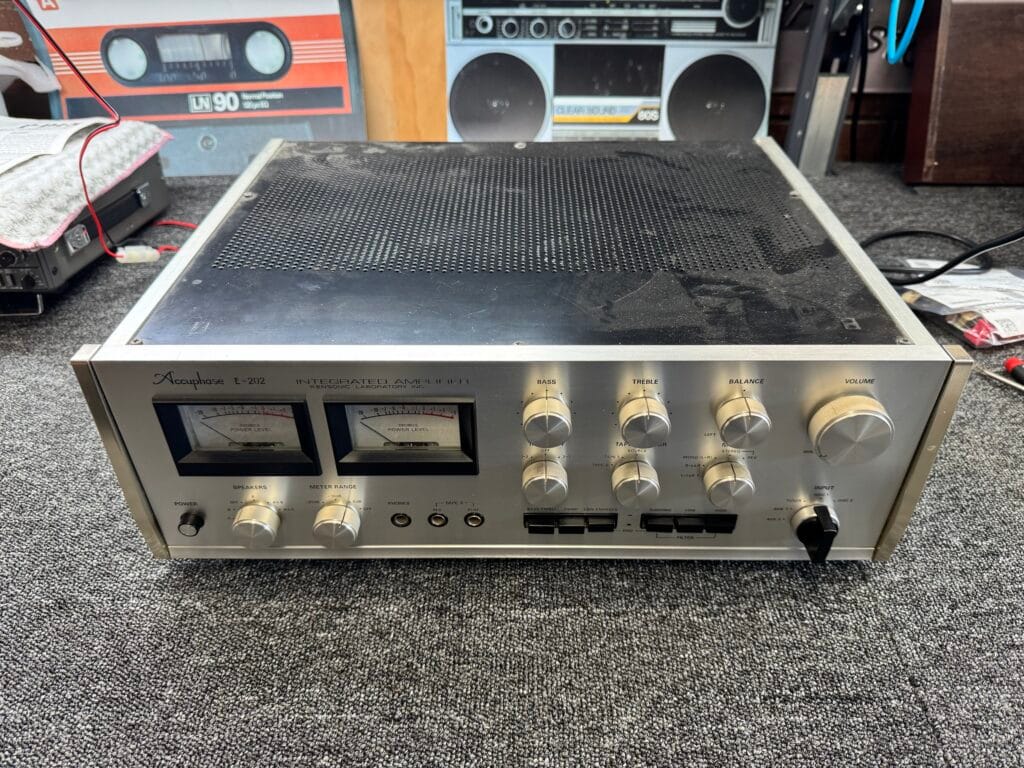 Accuphase E-202