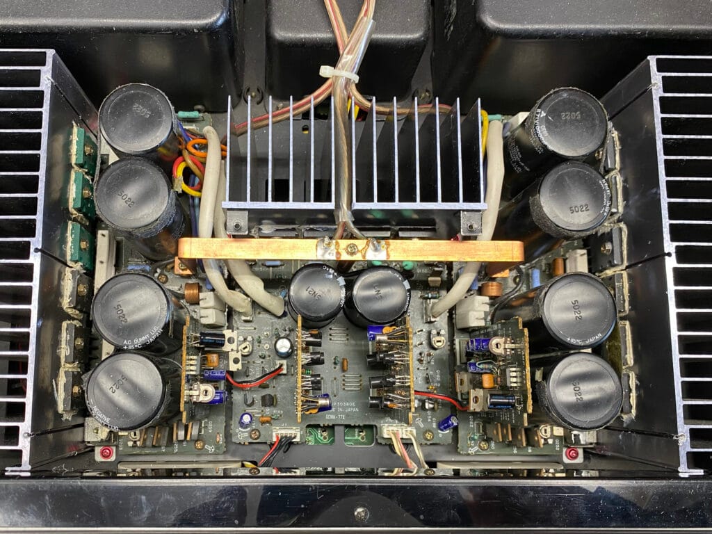 Incredible Technics SE-A100 Amplifier Resurrection 8 Technics SE-A100