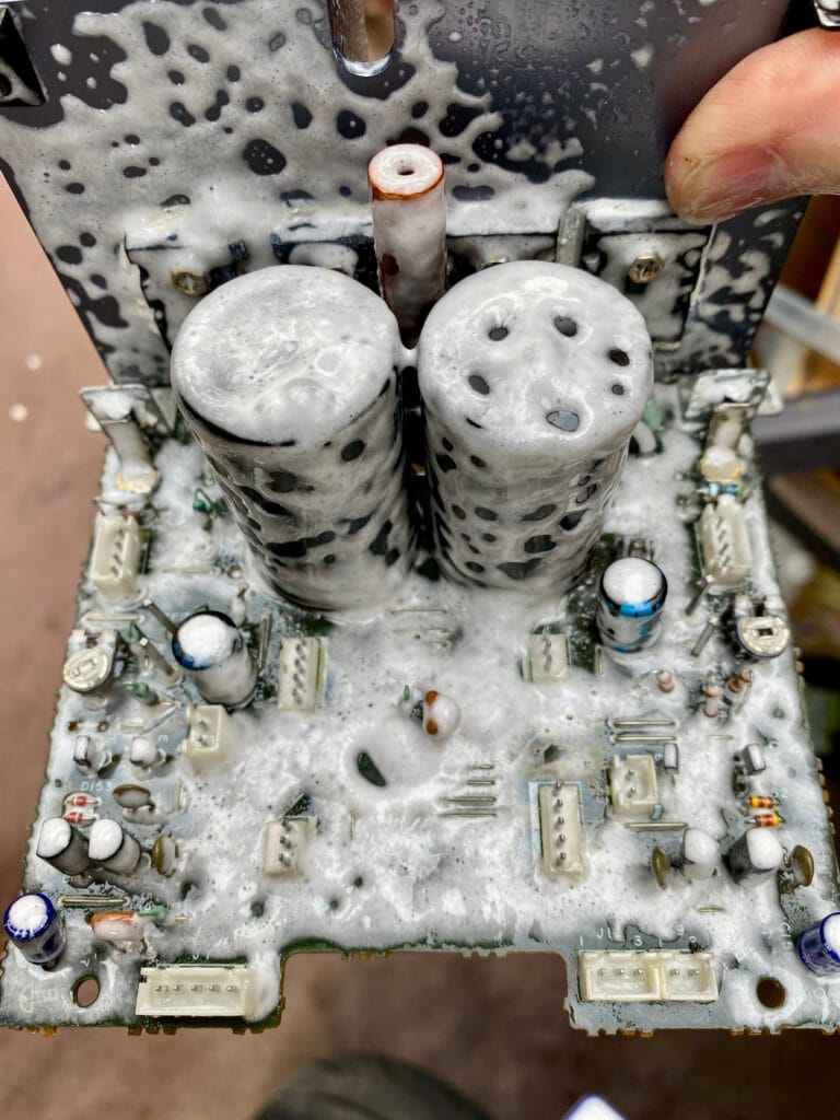 Incredible Technics SE-A100 Amplifier Resurrection 14 Technics SE-A100