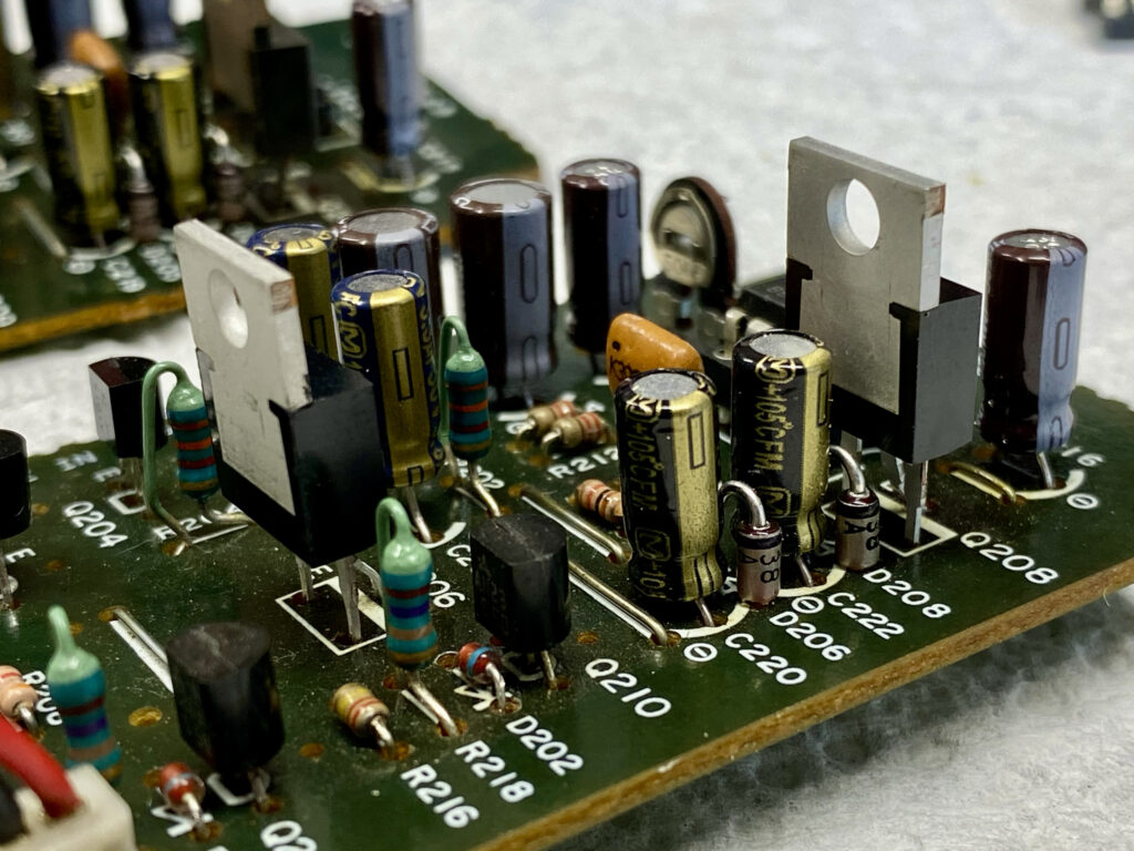 Incredible Technics SE-A100 Amplifier Resurrection 39 Technics SE-A100